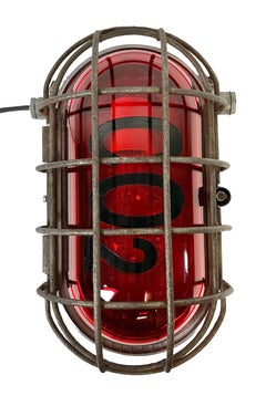 Applique industrielle en fonte d'aluminium avec verre rouge d'Eow, 1970
