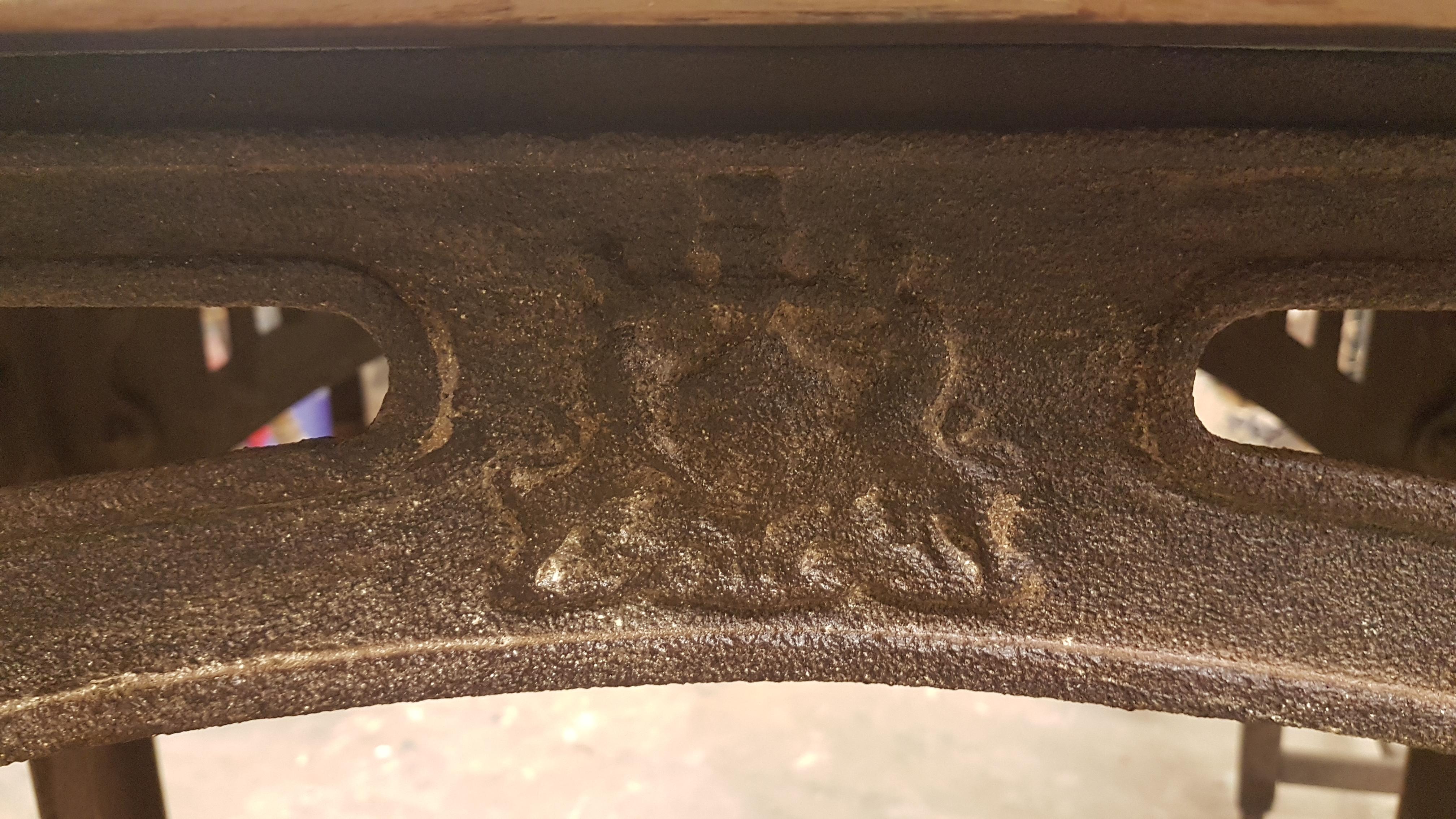 Patinated Industrial Cast Iron Table with Royal Coat of Arms for the United Kingdom For Sale