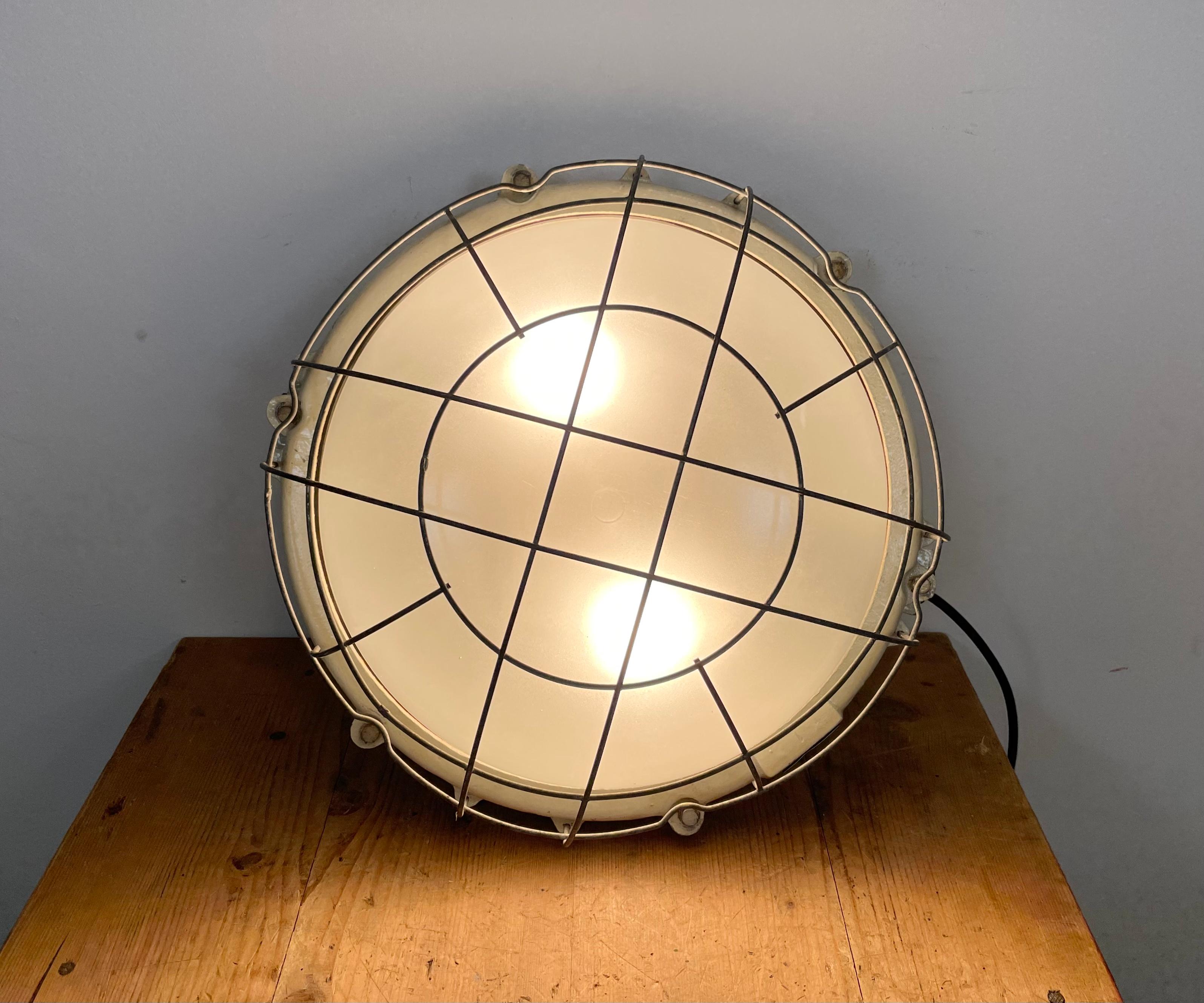 Industrial Cast Iron Wall or Ceiling Lamp, 1970s For Sale 5