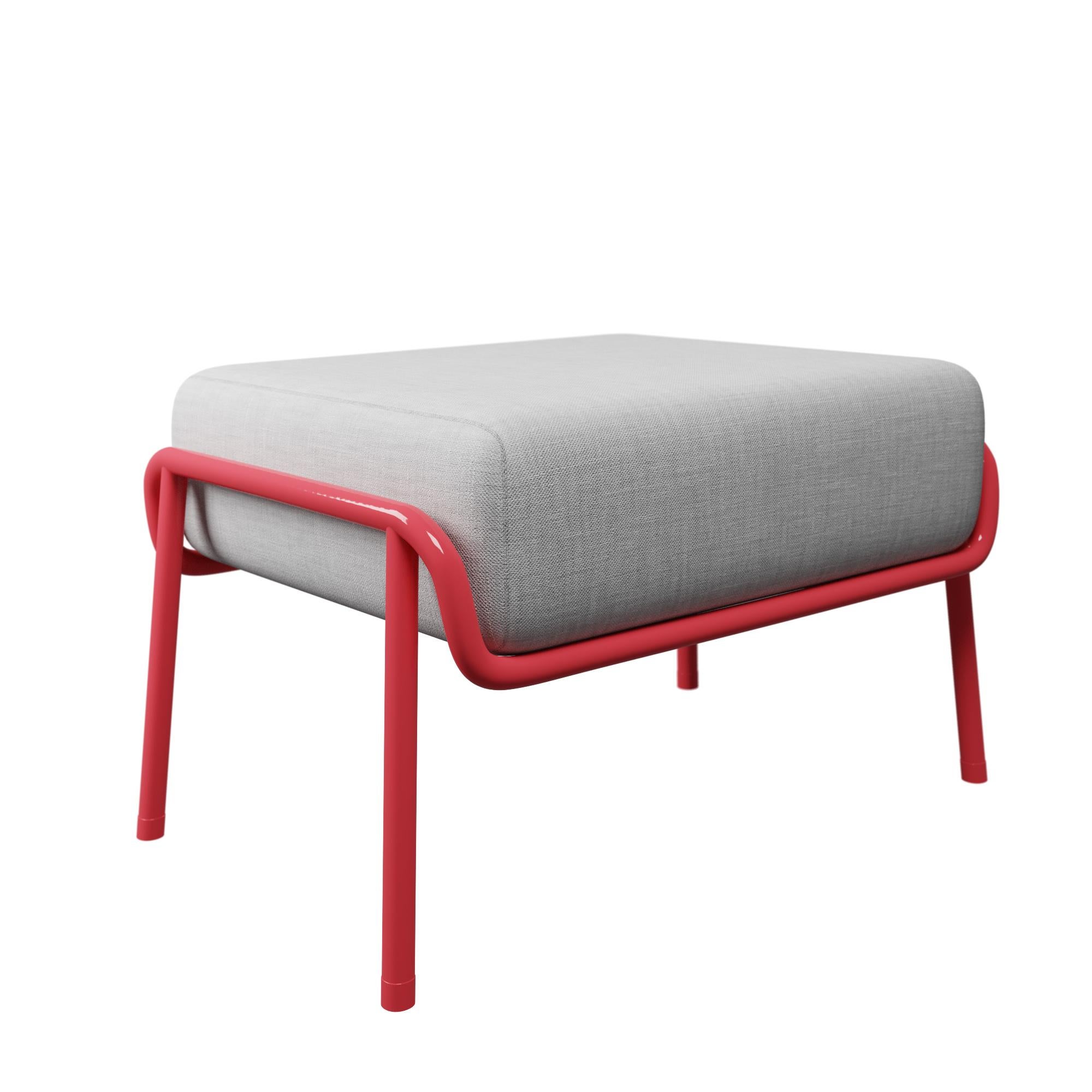 Portuguese Industrial CAYENNE Finish Ottoman DUV with Cream fabric handcrafted by Murmurio For Sale