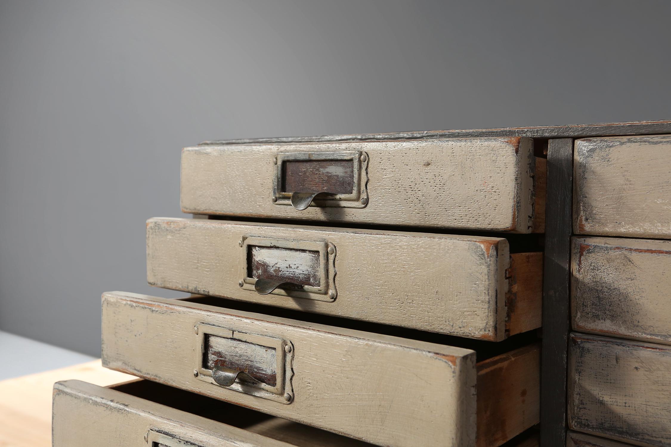 Ottone Cassettiera industriale 1930 ca. in vendita