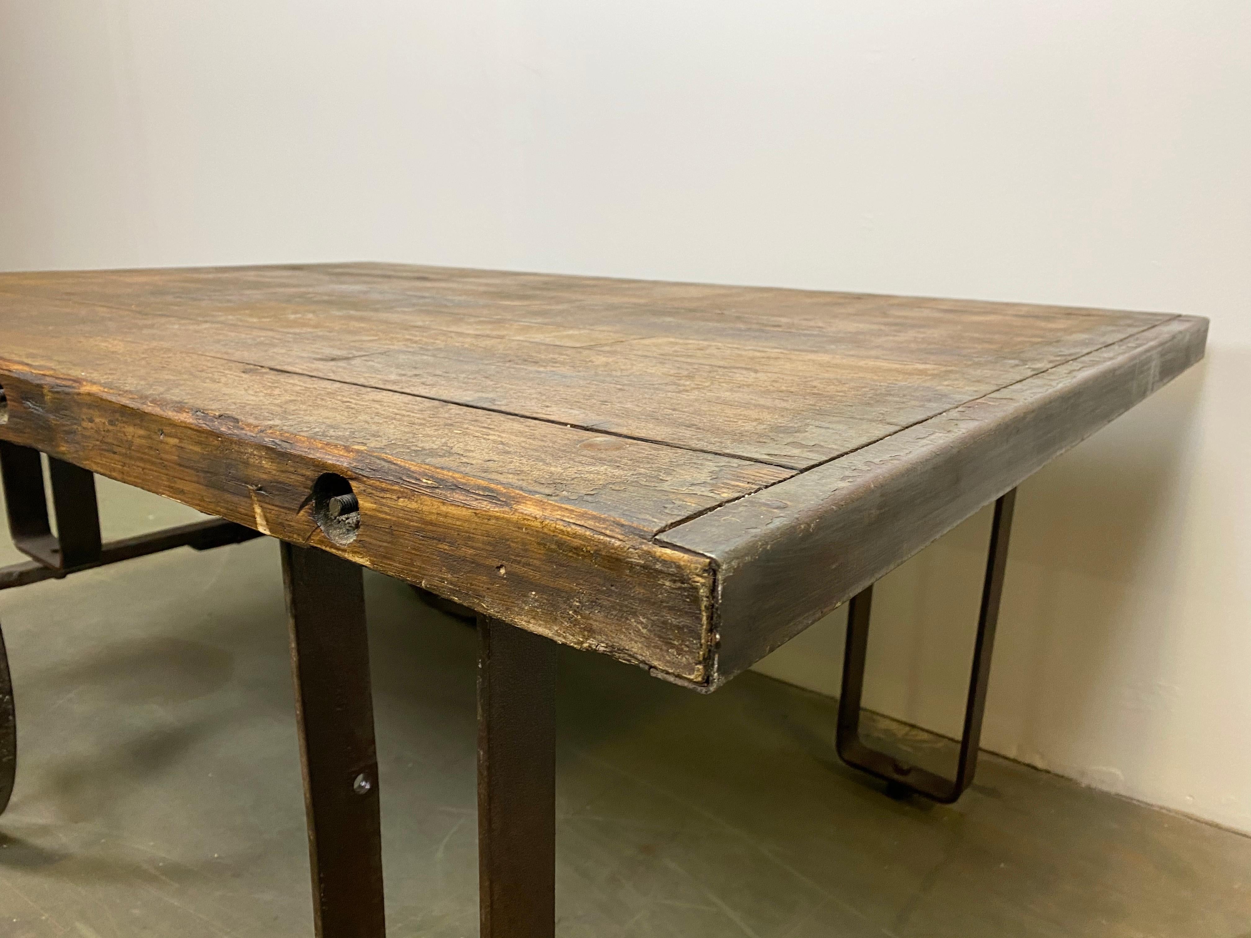 Industrial Coffee Table, 1950s In Good Condition For Sale In Kojetice, CZ
