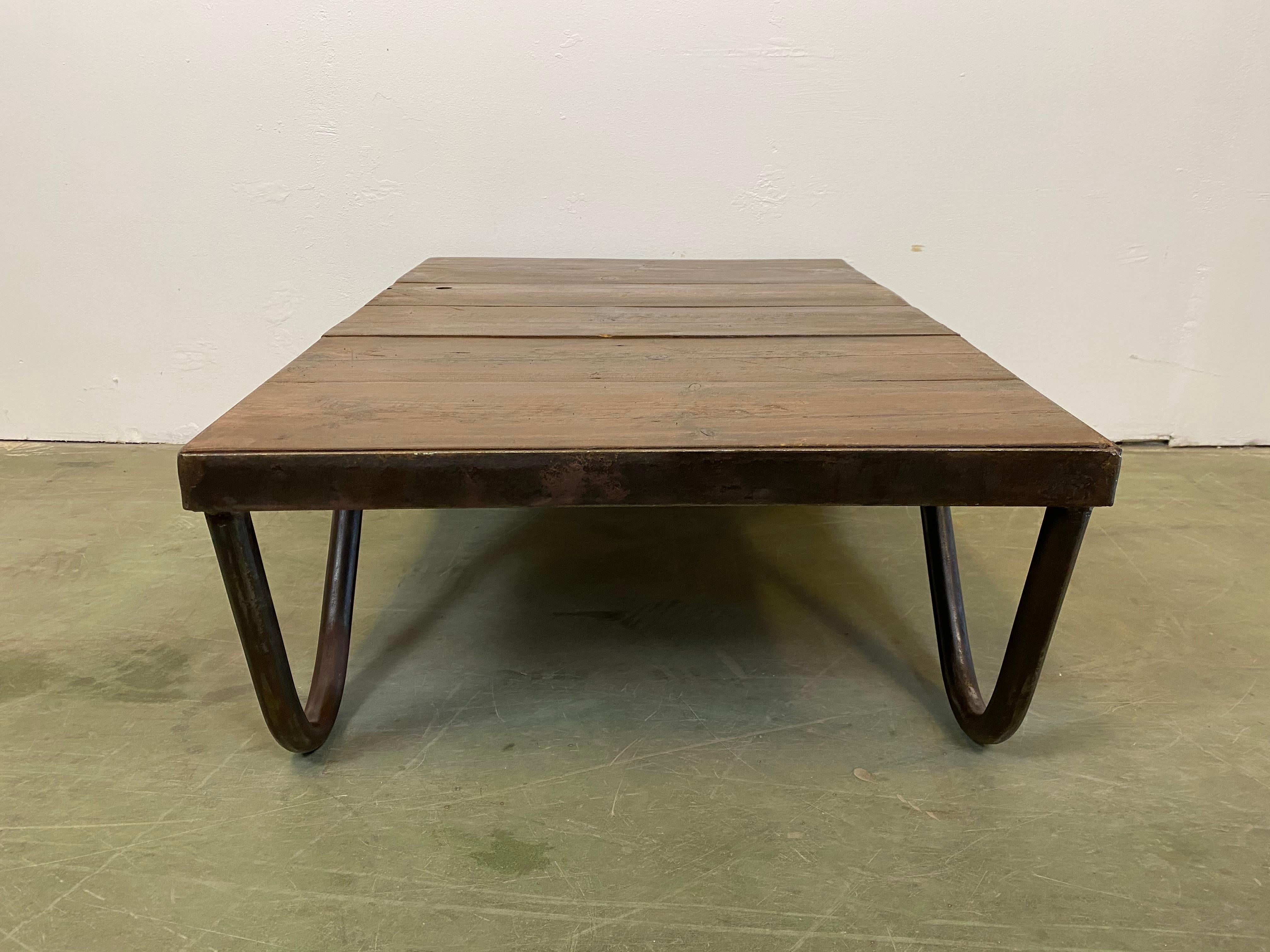 Industrial Coffee Table, 1960s 1
