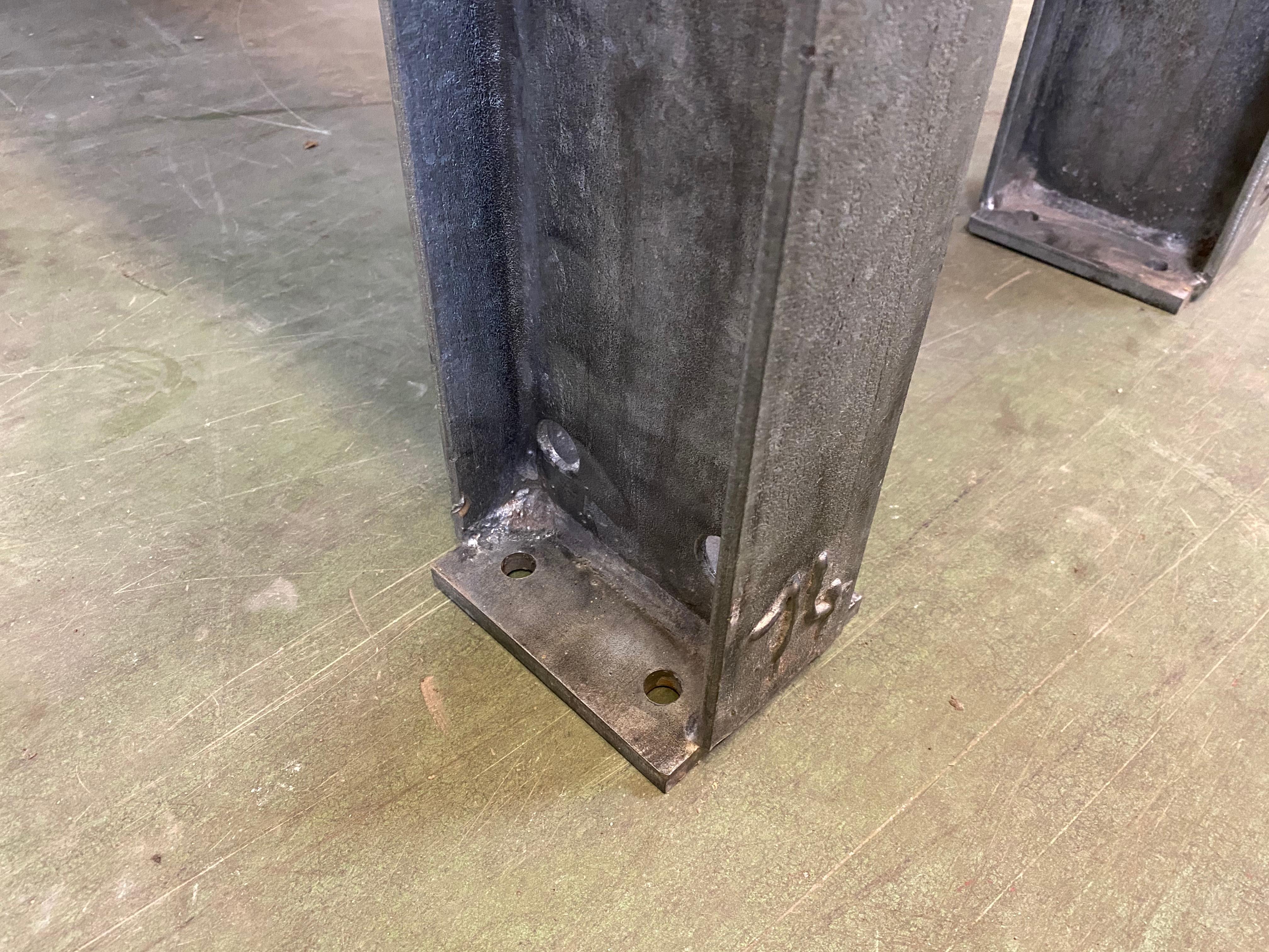 Industrieller Couchtisch aus Industrie im Angebot 7