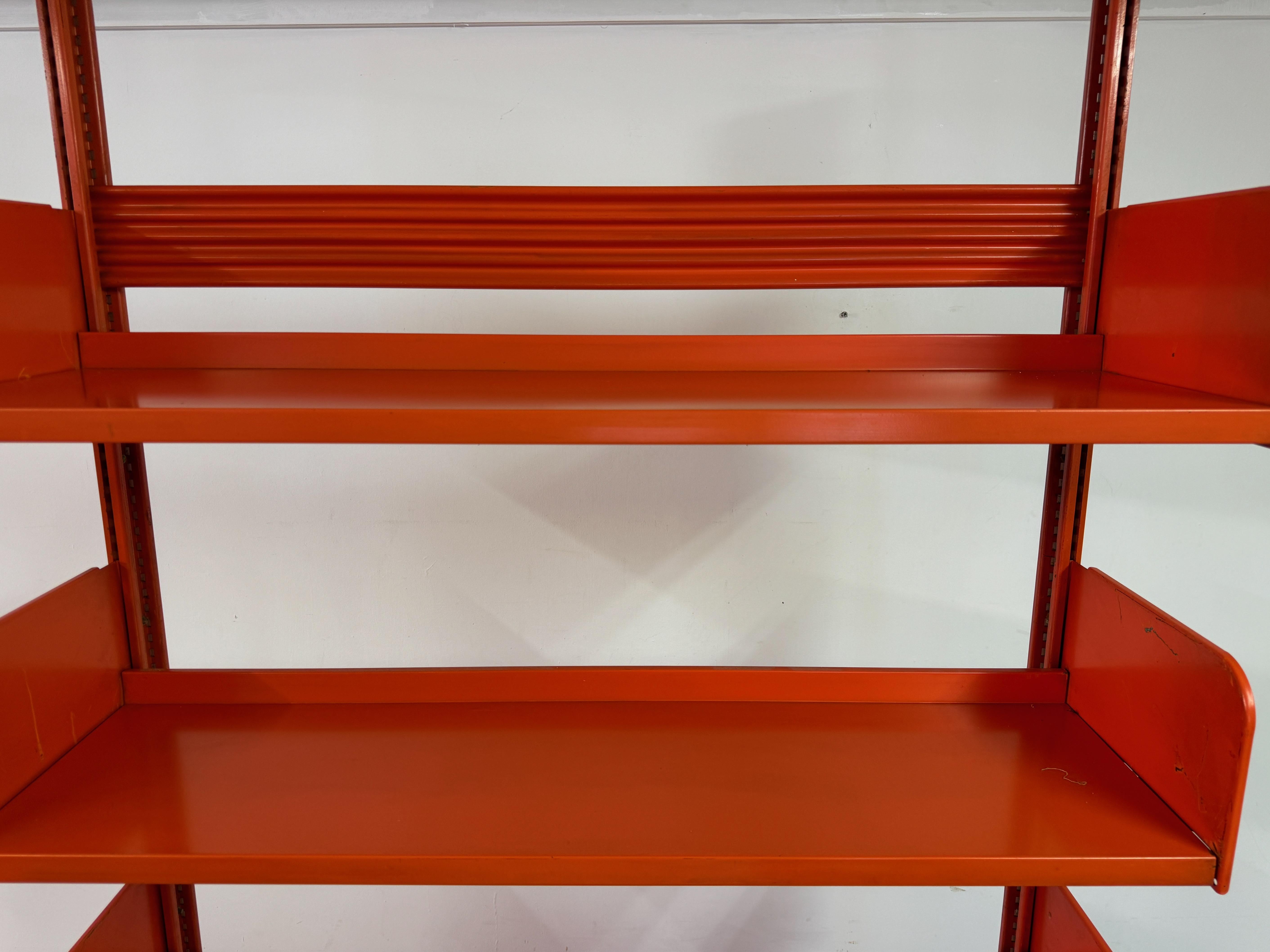 Librería industrial Congresso de acero rojo by Lips Vago,  Dos disponibles en venta 3