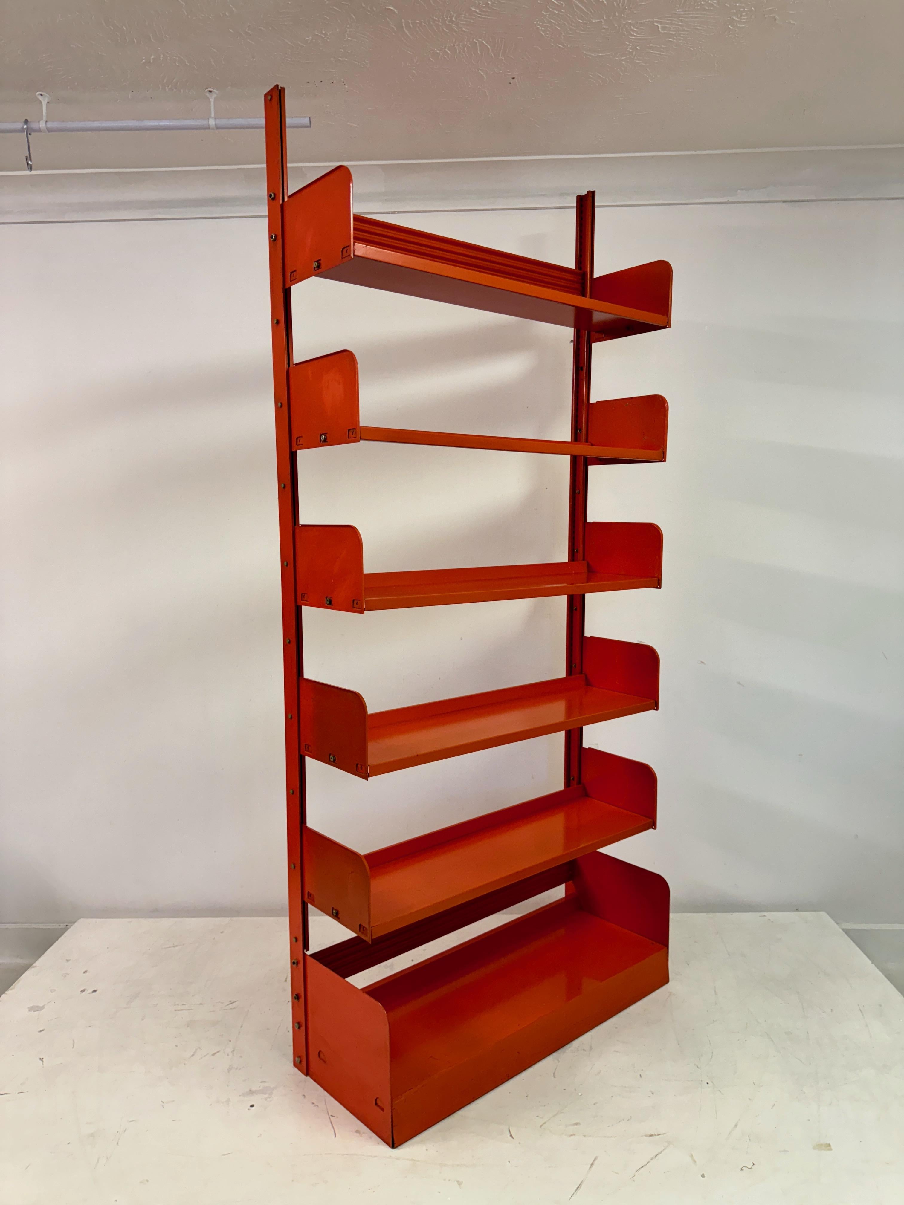 Librería industrial Congresso de acero rojo by Lips Vago,  Dos disponibles en venta 5