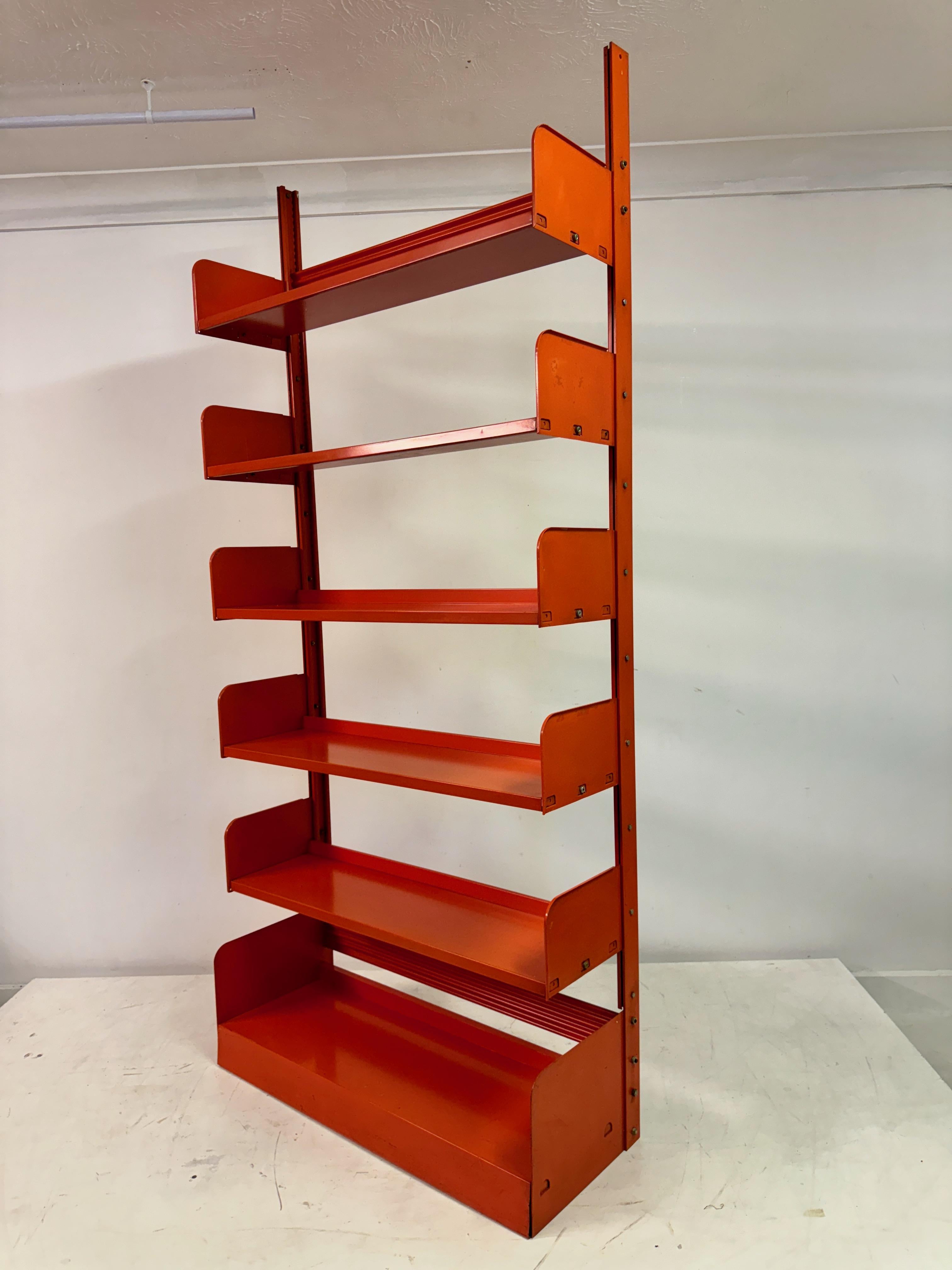 Librería industrial Congresso de acero rojo by Lips Vago,  Dos disponibles en venta 8