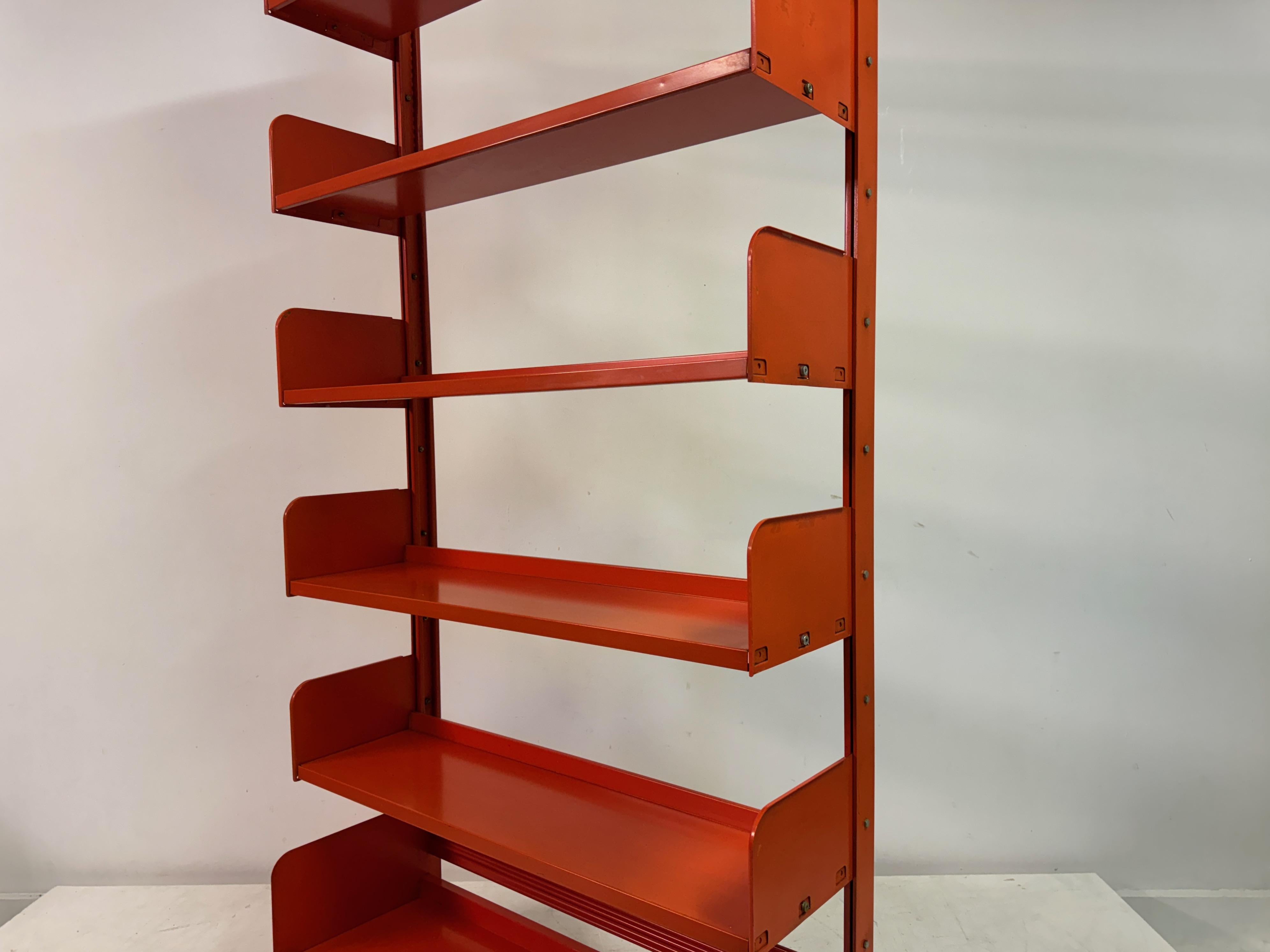 Librería industrial Congresso de acero rojo by Lips Vago,  Dos disponibles en venta 9