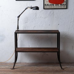 Industrieller Konsolentisch mit Lampe, ca. 1930er Jahre