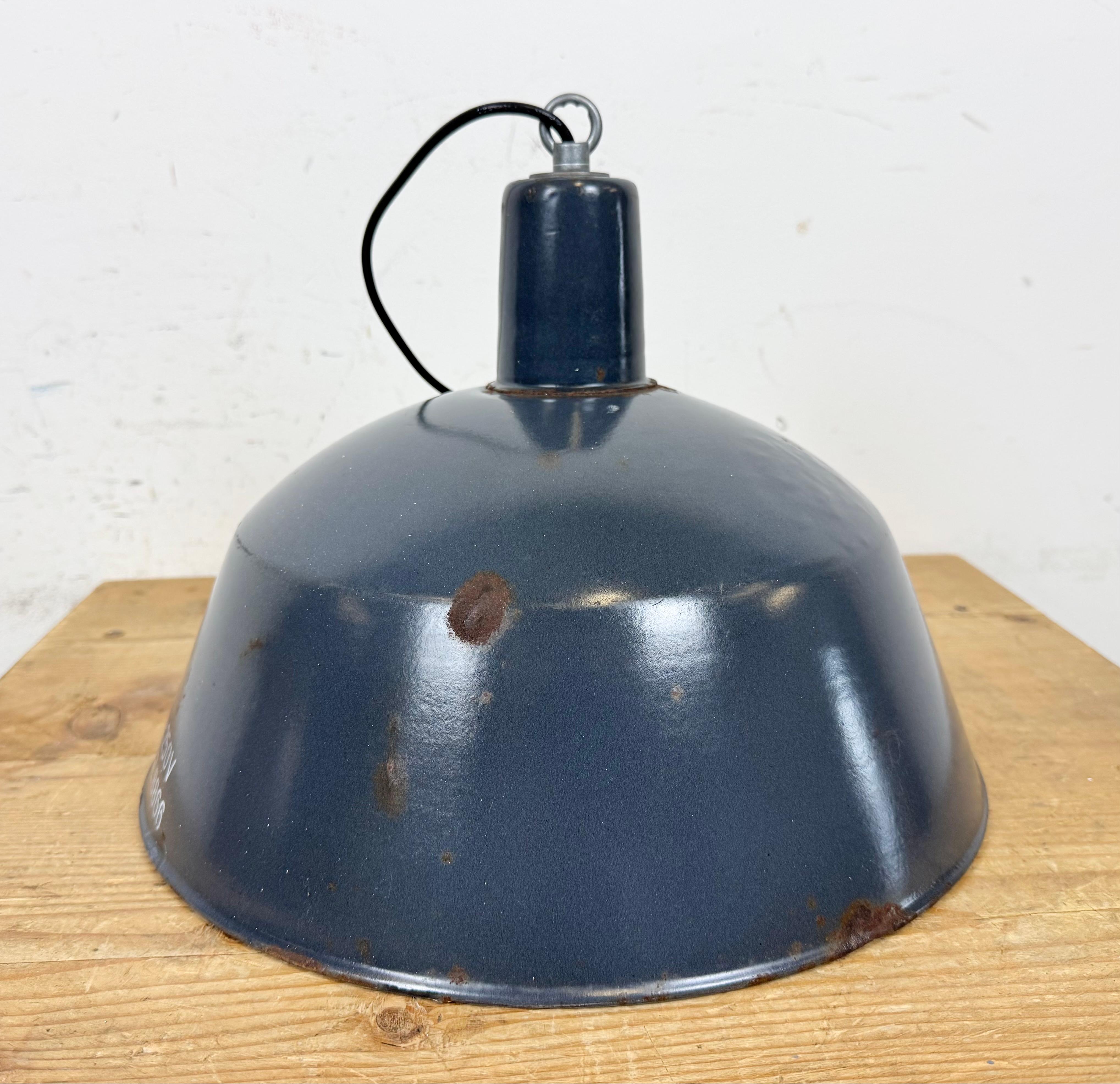 Lampada a sospensione industriale in smalto blu scuro di EMAX, anni '60 in vendita 9
