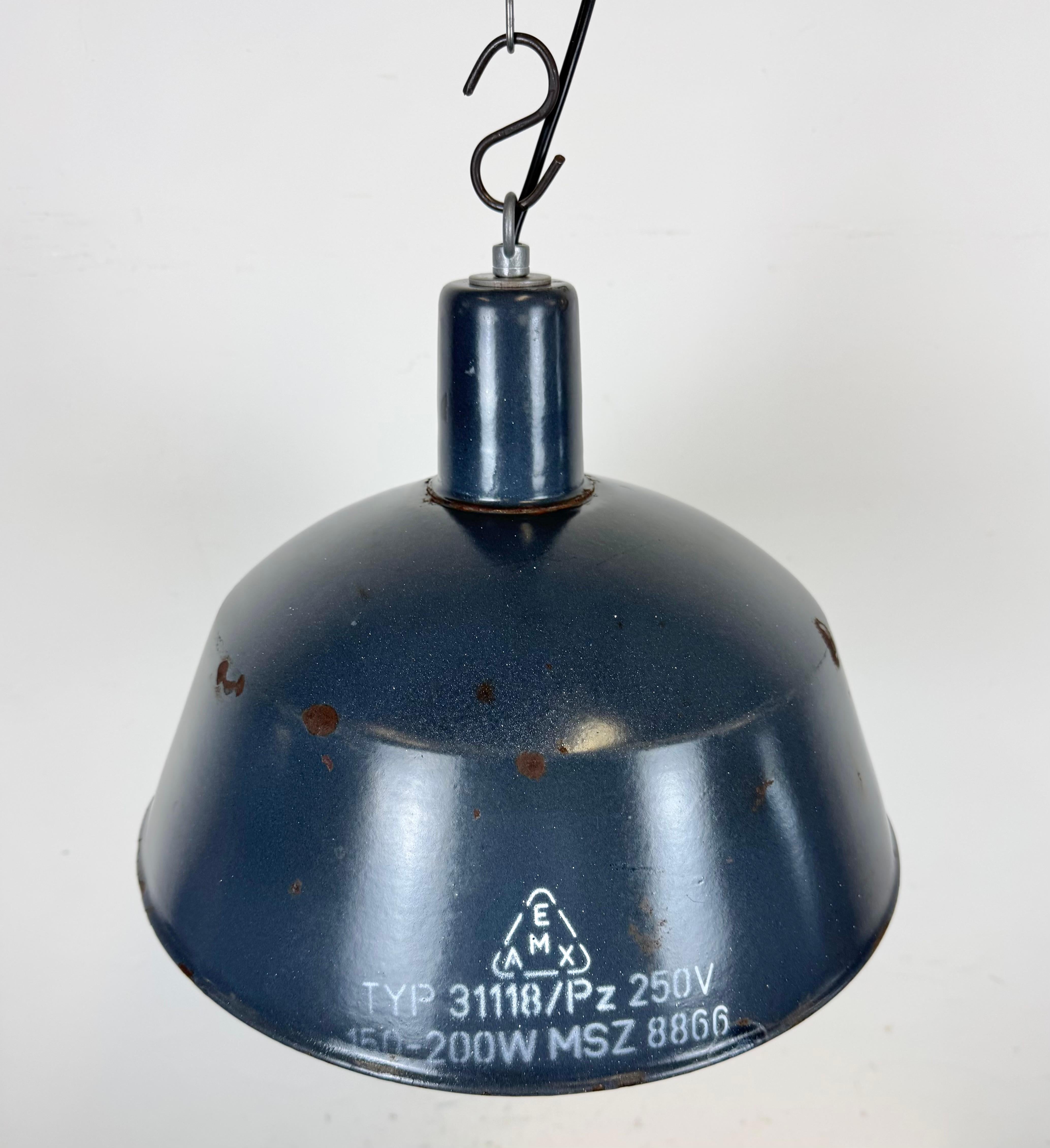 XX secolo Lampada a sospensione industriale in smalto blu scuro di EMAX, anni '60 in vendita