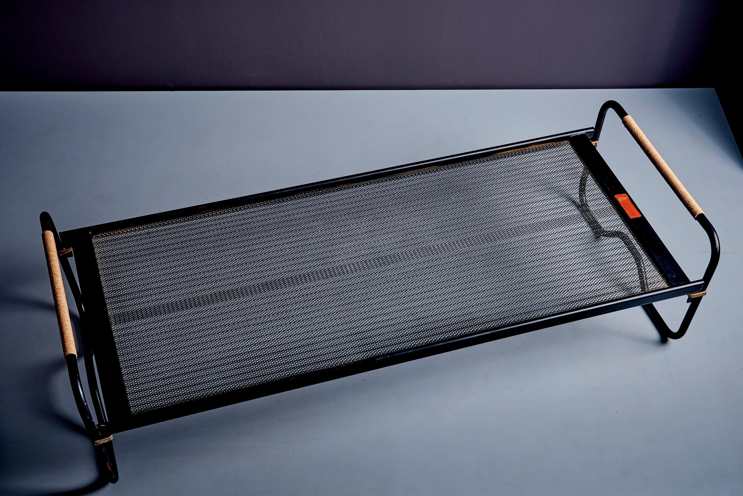 Métal Méridienne industrielle de Vertifix Netherlands en vente