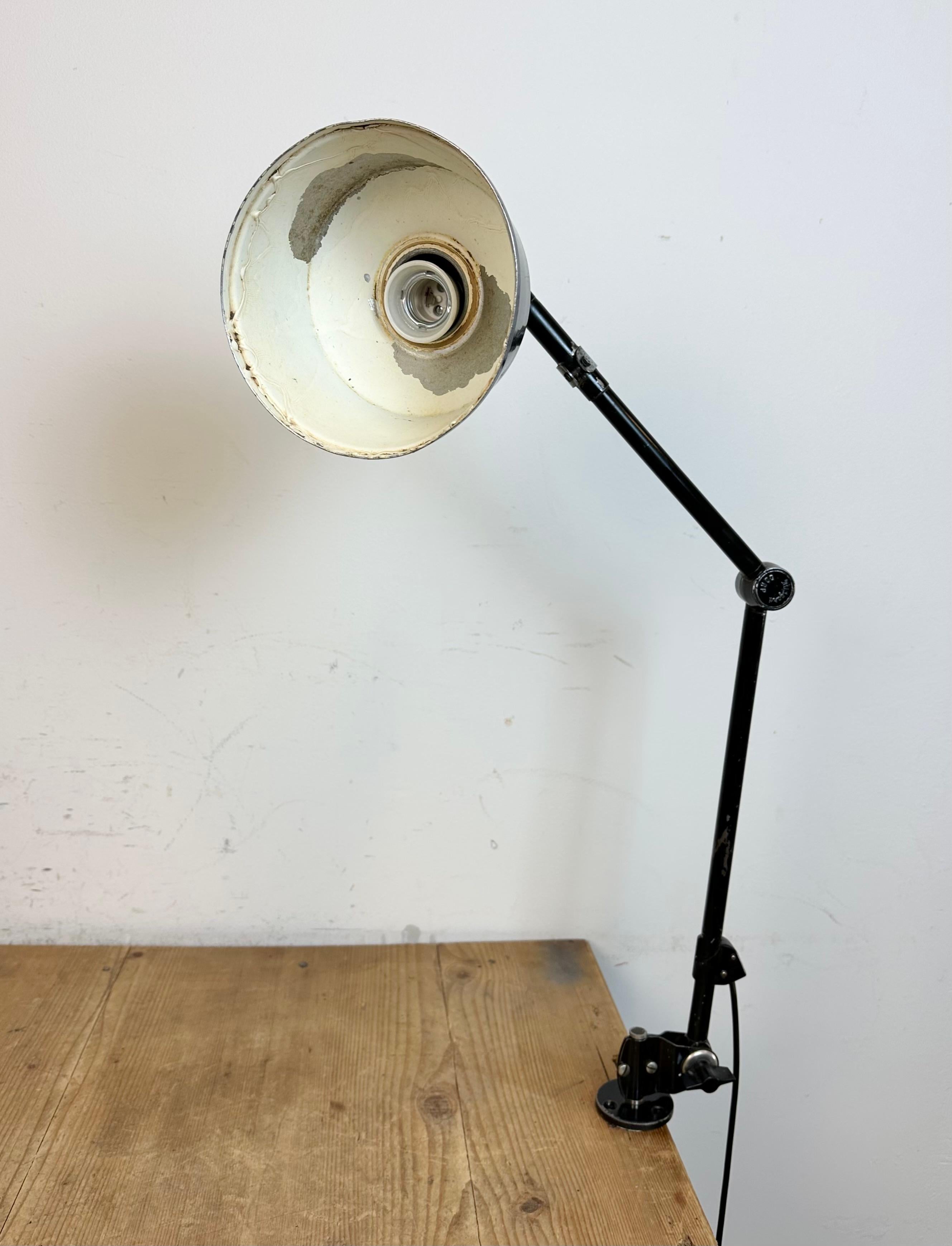 Industrial DDRP Desk or Wall Lamp by Curt Fischer for Midgard, 1930s For Sale 4