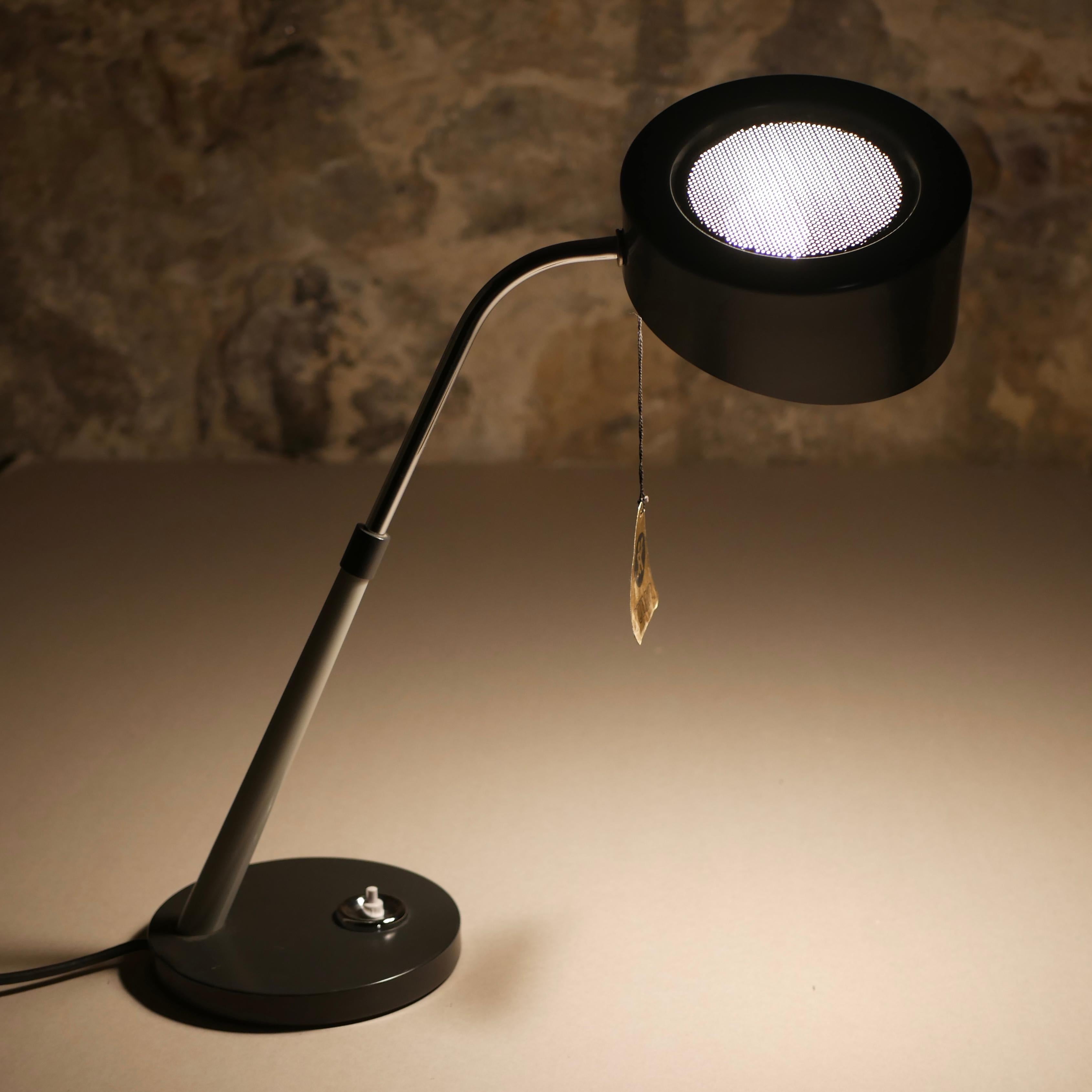 Industrielle Schreibtischlampe Modell 950 von JUMO, hergestellt in Frankreich, 1970er Jahre im Angebot 10