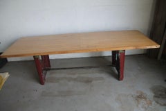 Industrieller Ess- oder Konferenztisch