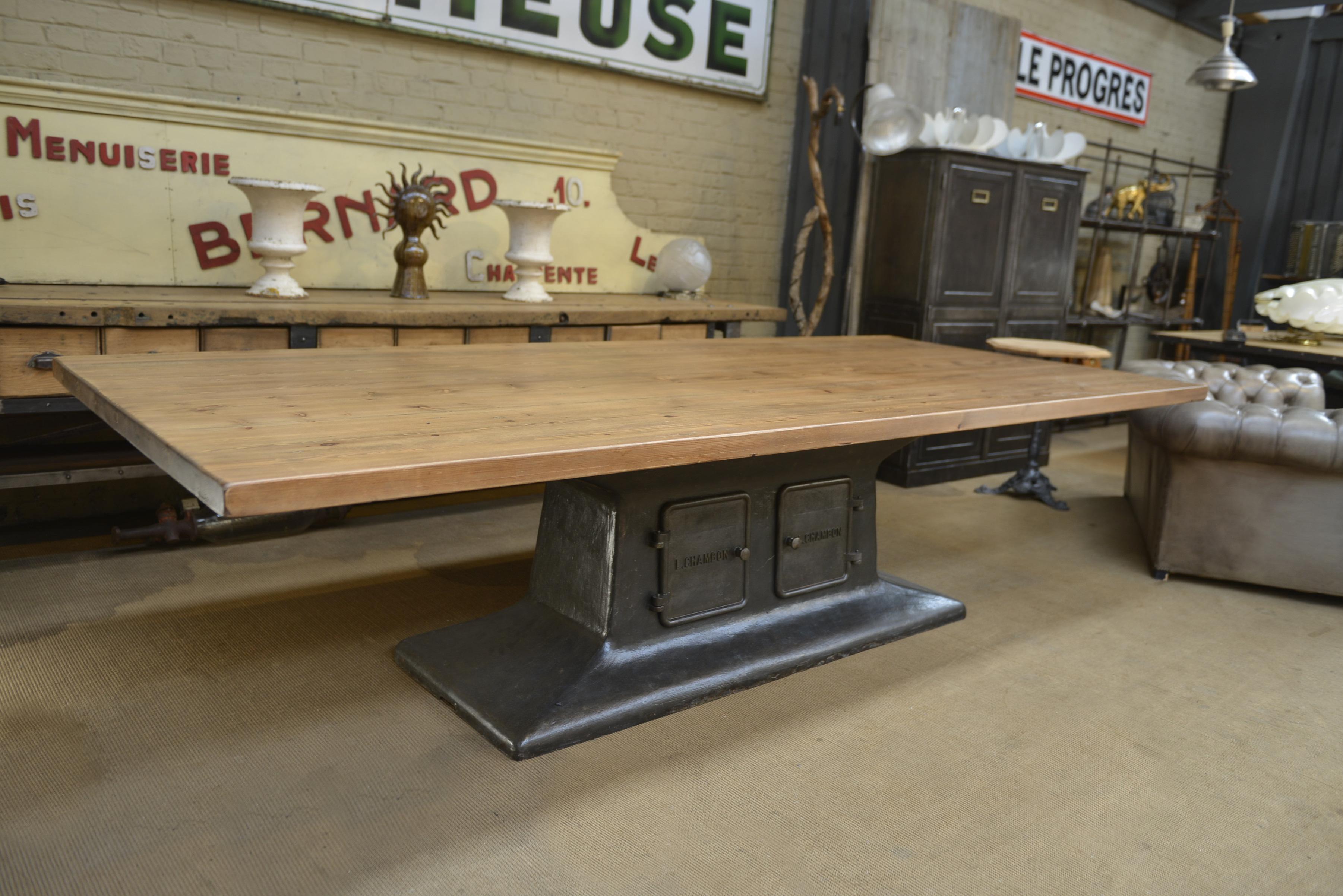 Industrial Dining Table with Cast Iron L Chambon French Machine Base  For Sale 9