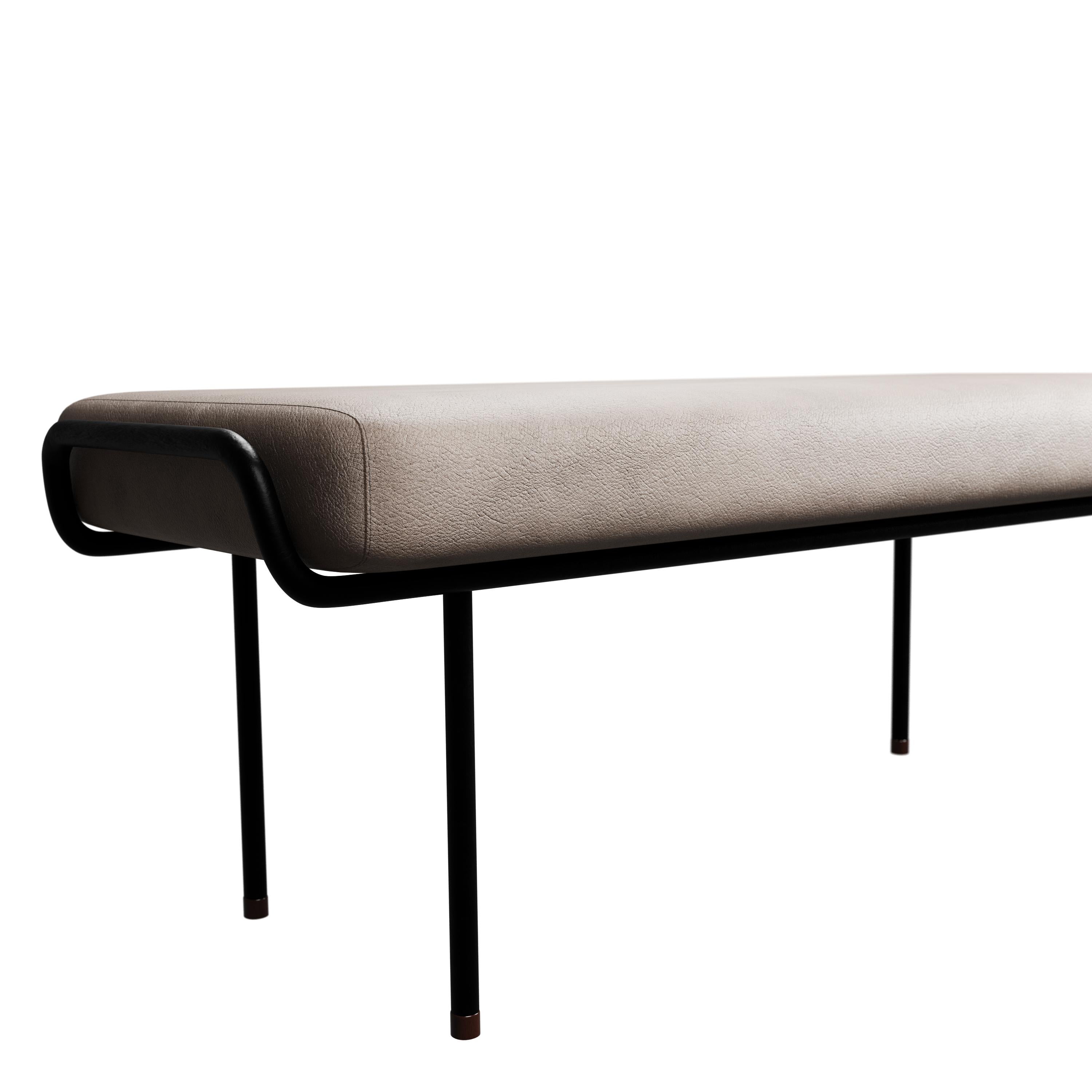 XXIe siècle et contemporain Banc industriel DUV en cuir crème fabriqué à la main par Murmurio en vente