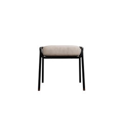 Pouf industriale DUV in pelle crema realizzato a mano da Murmurio