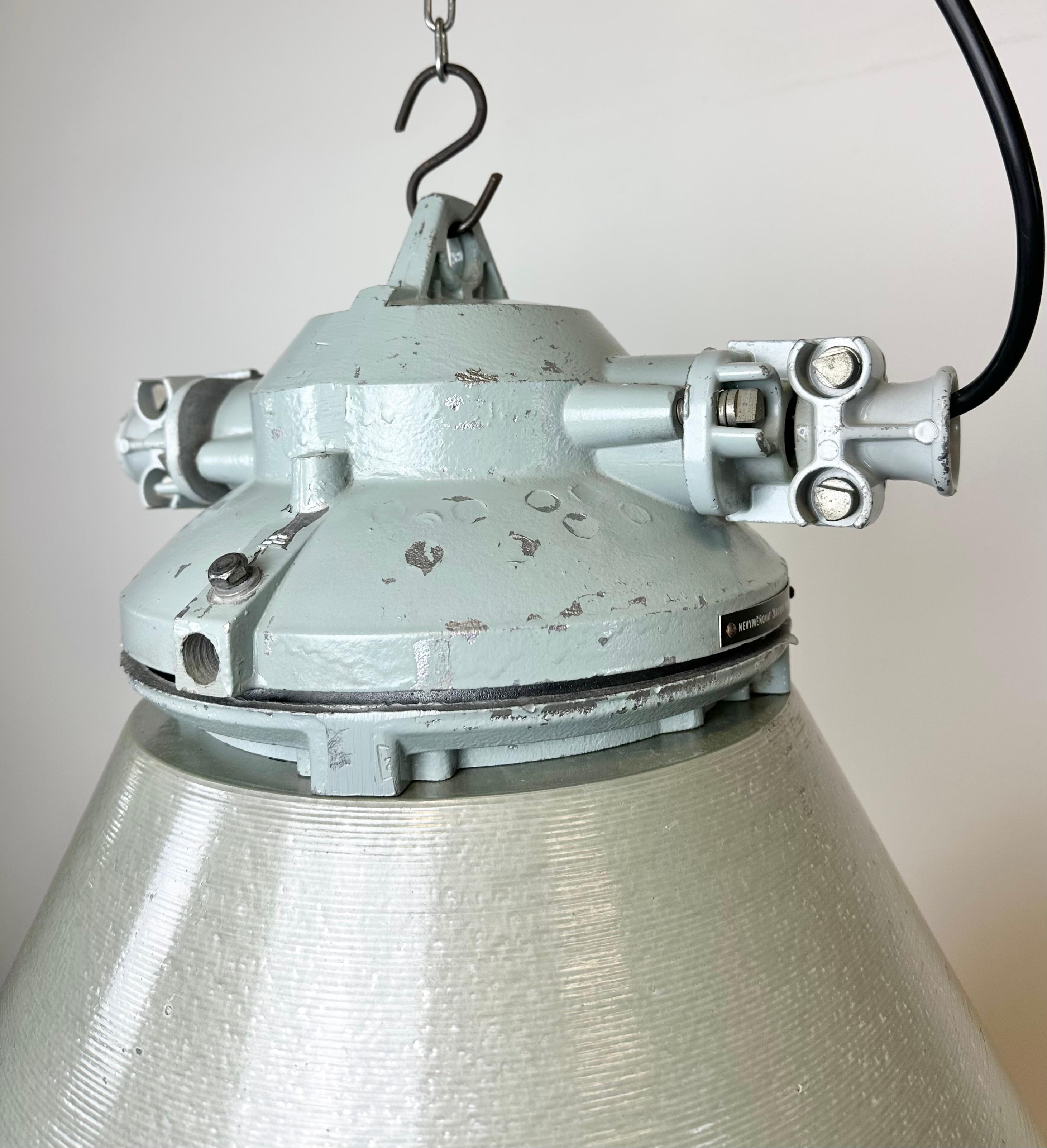 Late 20th Century Industrial Explosion Proof Lamp with Aluminium Shade from Elektrosvit, 1970s For Sale