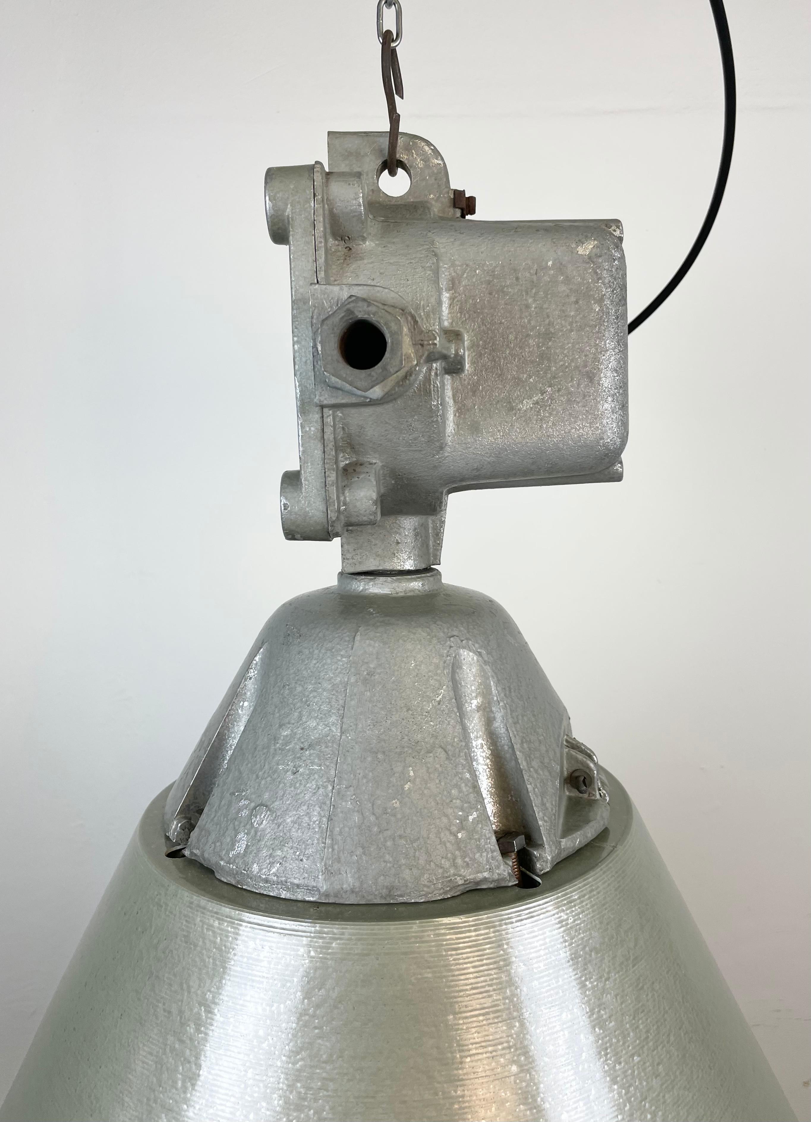 Industrial Explosion Proof Lamp with Aluminium Shade from Polam, 1970s For Sale 3