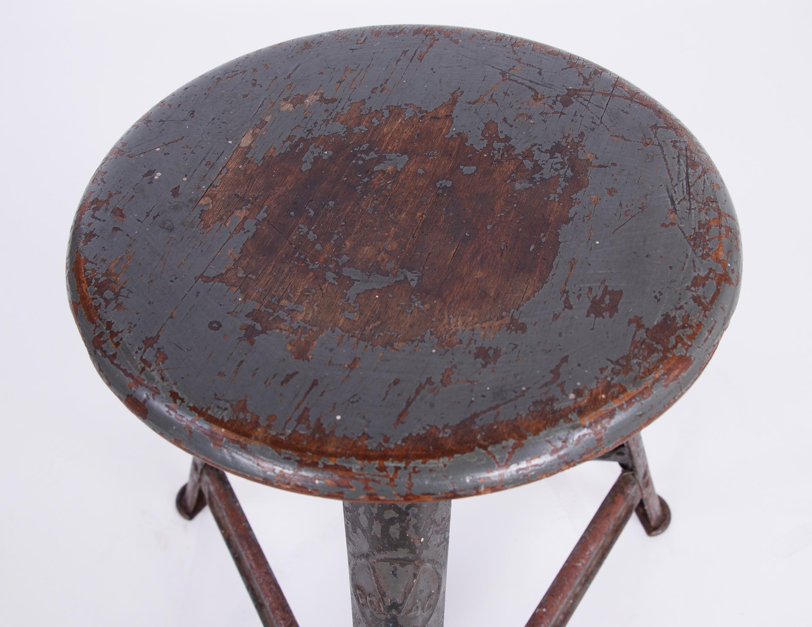 Hand-Crafted Industrial Factory Bauhaus Stool by Rowac / Robert Wagner Germany, 1910-1920s For Sale