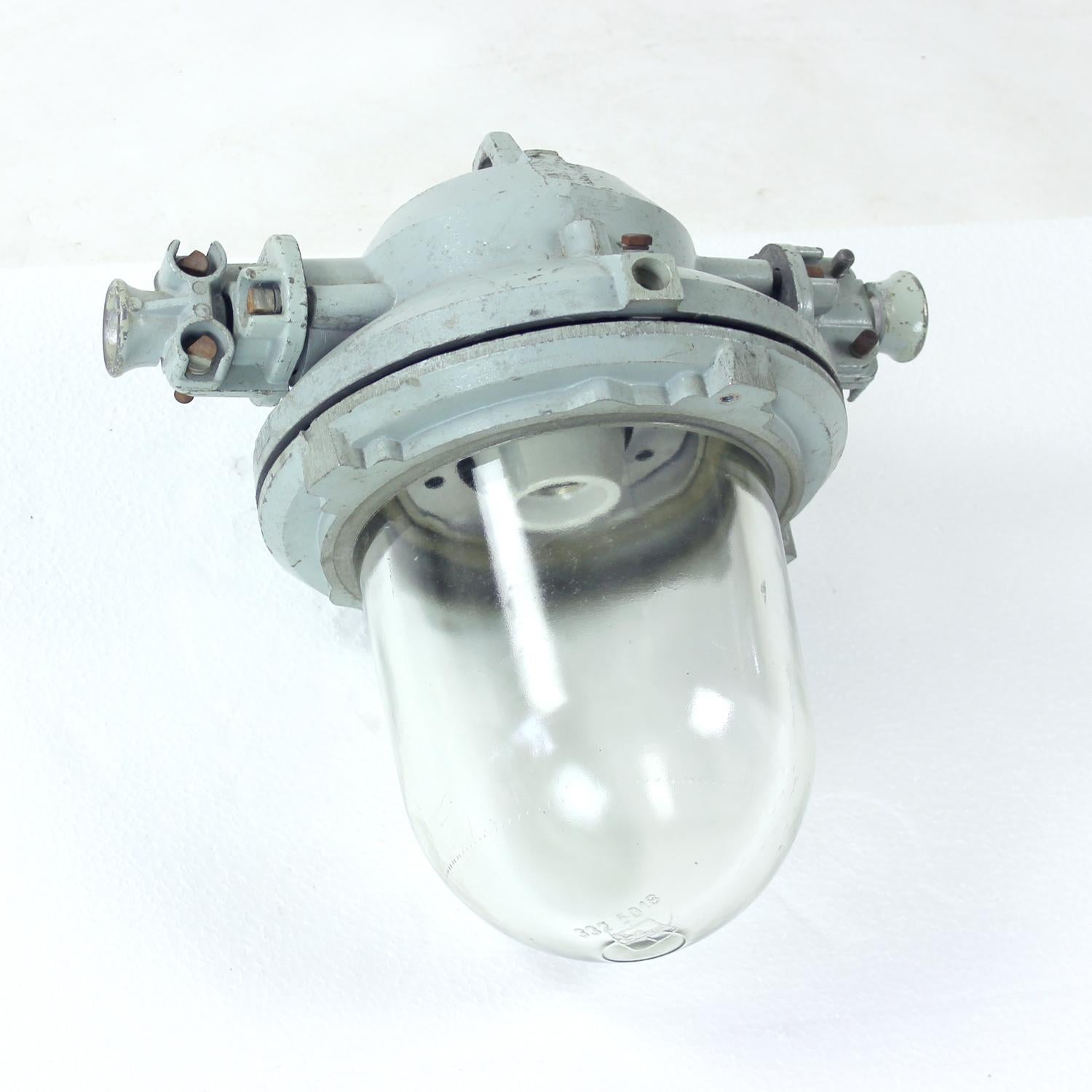 Industrial Factory Ceiling Light, Czechoslovakia 1950s In Good Condition For Sale In Zohor, SK