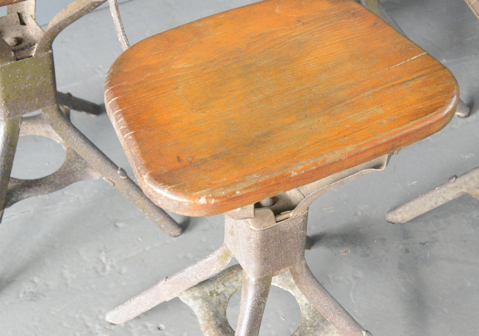 Sillas industriales de Evertaut circa años 40 mediados del siglo XX en venta