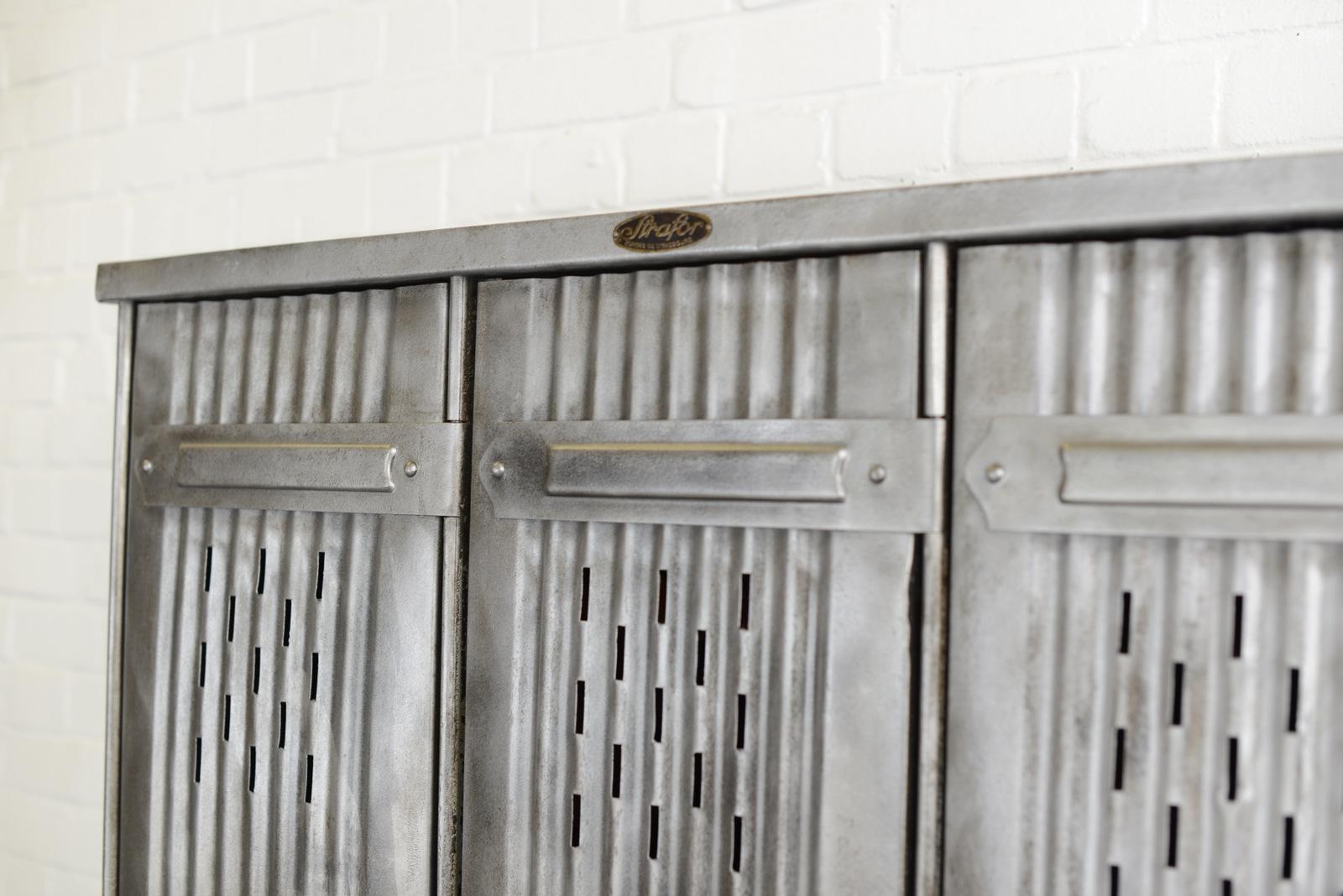 Industrial Factory Lockers by Strafor, circa 1920s In Good Condition In Gloucester, GB