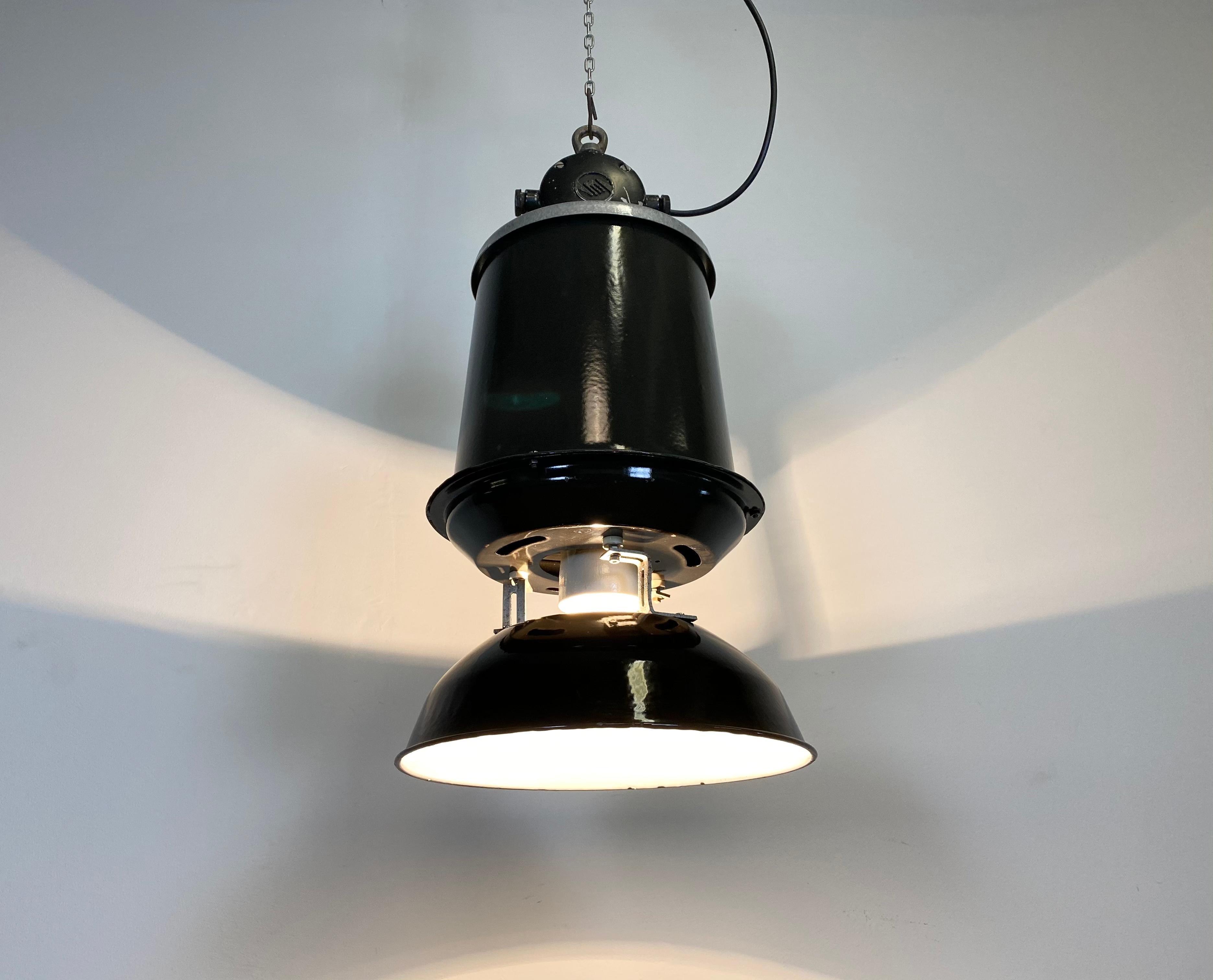 Industrial Factory Pendant Lamp, 1960s For Sale 4