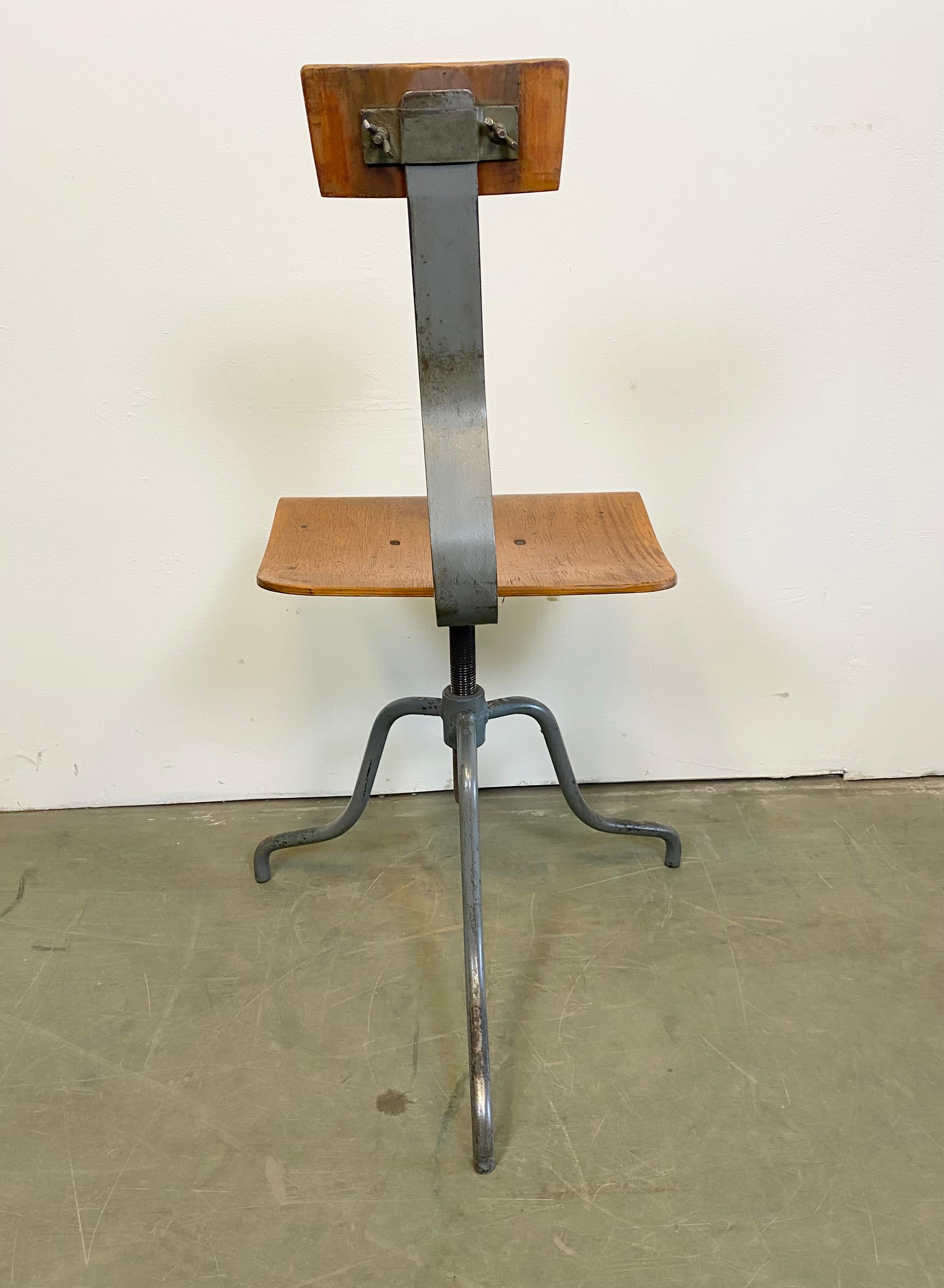 Industrial Factory Swivel Chair, 1960s For Sale 2