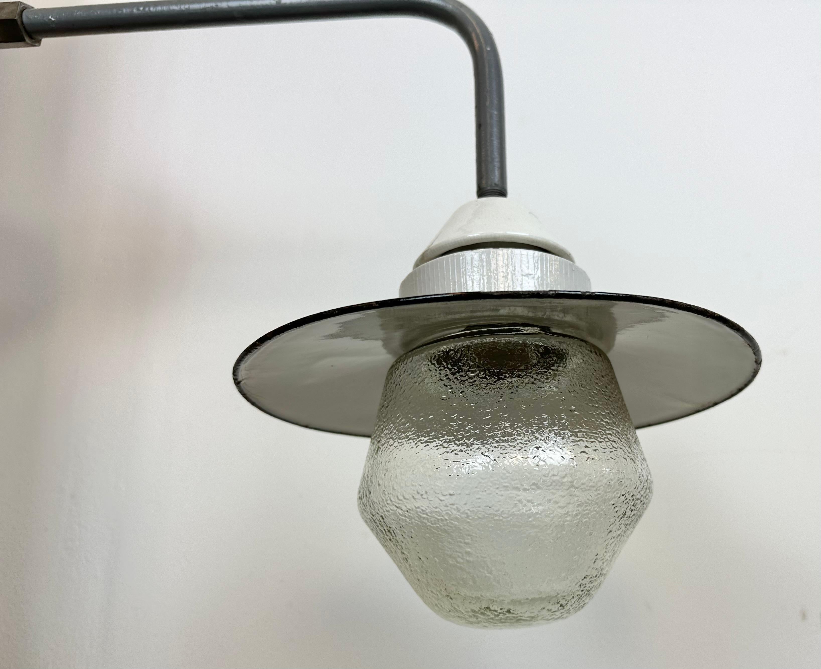 Industrial Factory Wall Light with Enamel Shade, 1960s For Sale 9