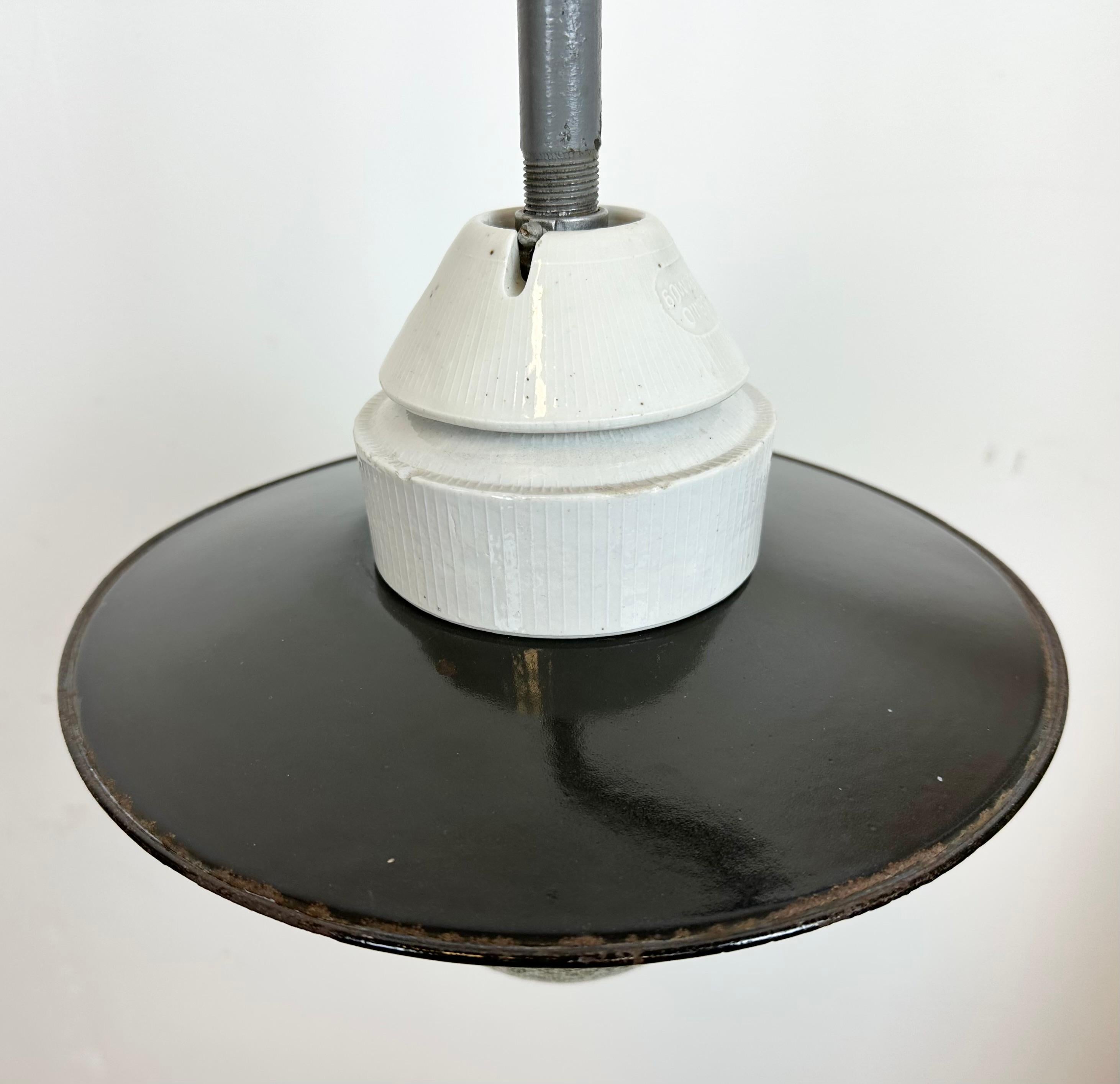 Industrial Factory Wall Light with Enamel Shade, 1960s For Sale 3