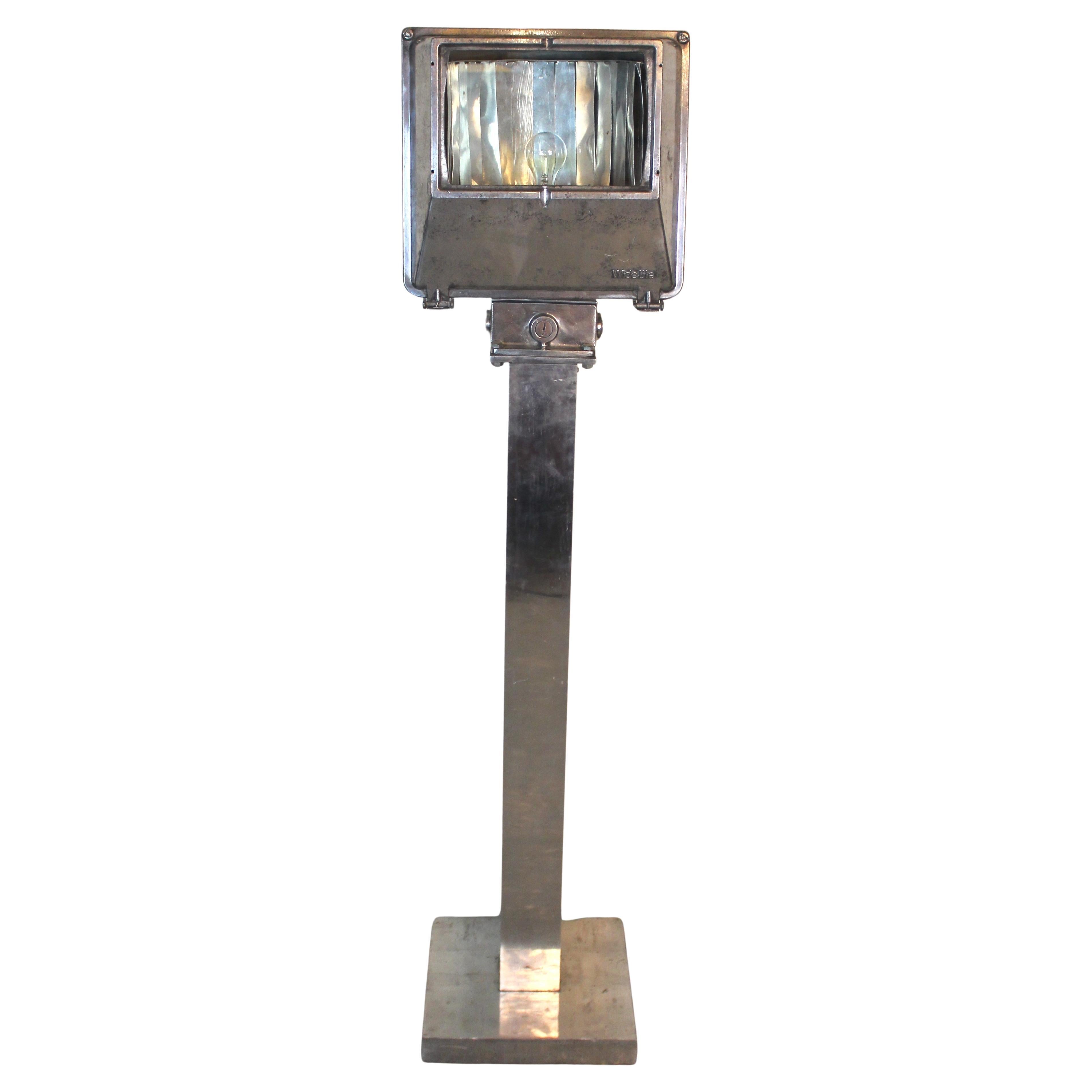 Lampada da terra industriale