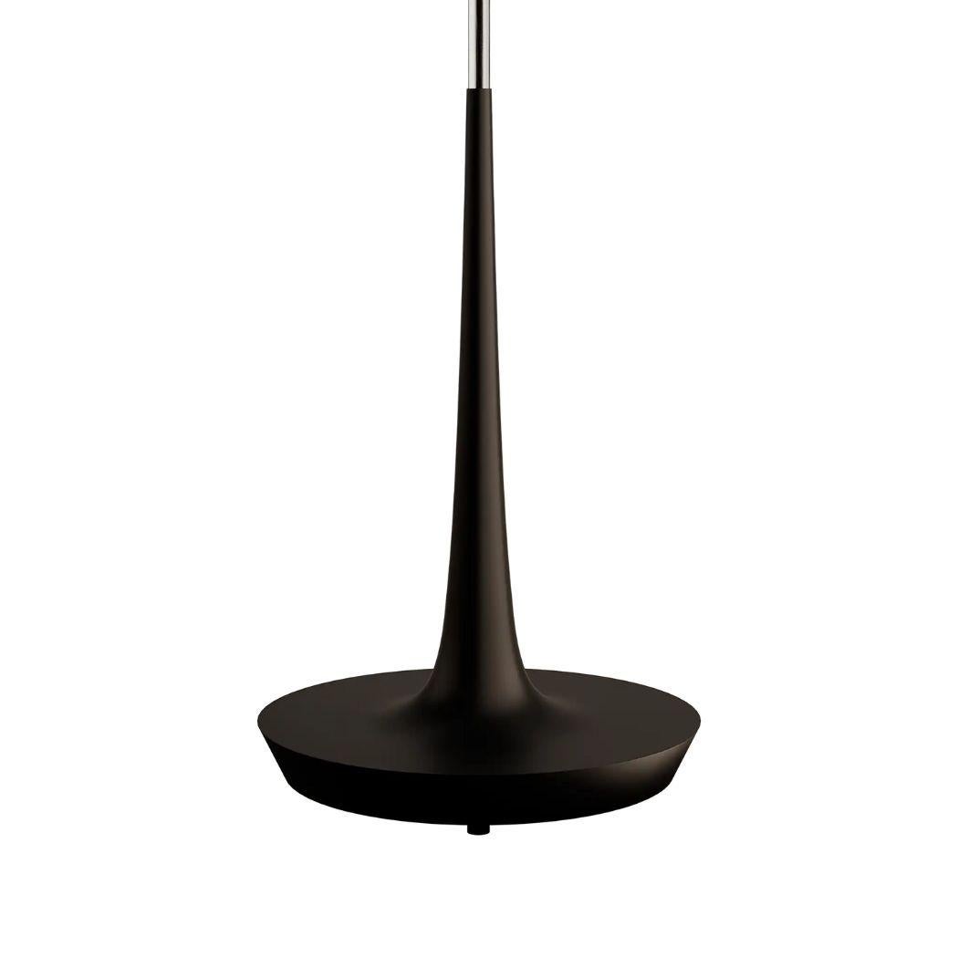 Industrial Floor Lamp Minimal Design Black Lacquer Base & Red Lamp Shade In New Condition For Sale In Porto, Vila Nova de Gaia