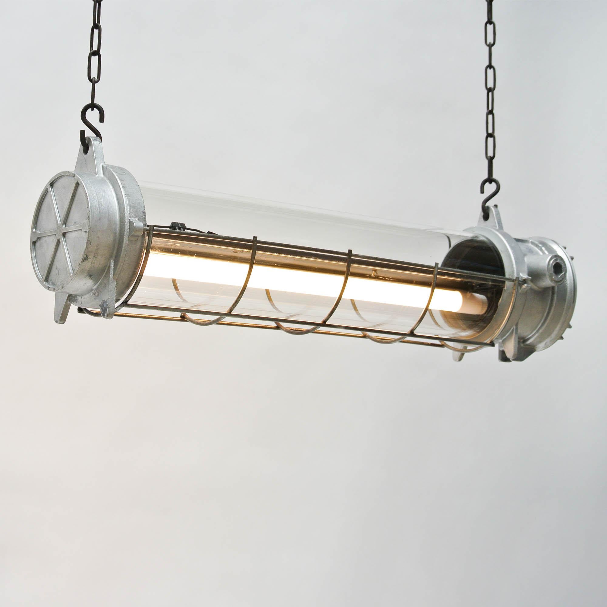 Industrial Fluorescent Light in Cast Aluminium with a Fence, circa 1970-1979 For Sale 5