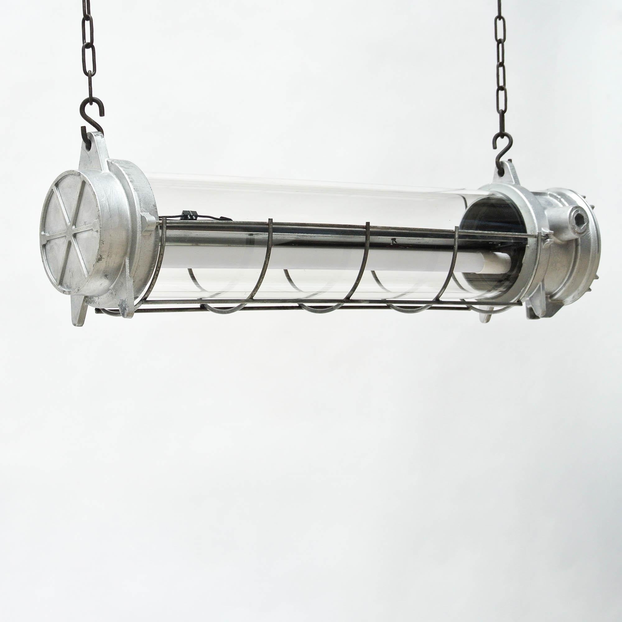 Industrial Fluorescent Light in Cast Aluminium with a Fence, circa 1970-1979 For Sale 6