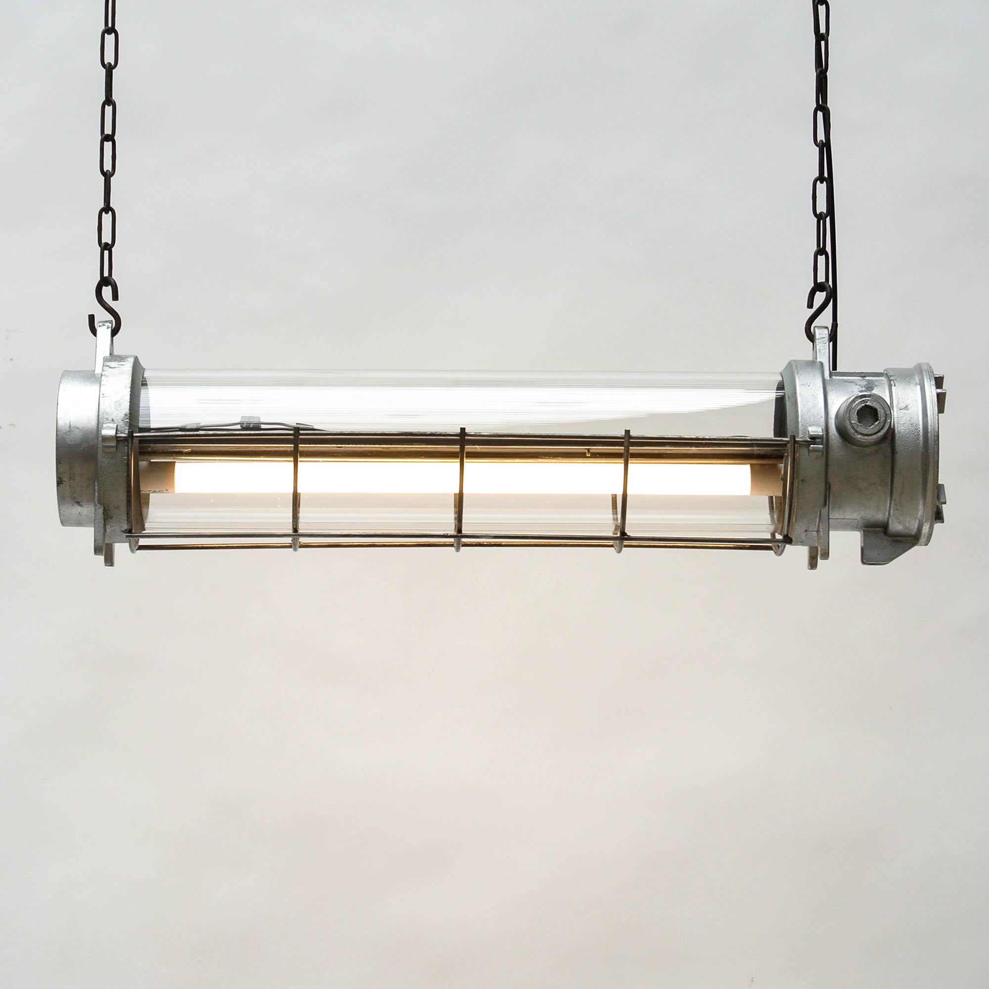 Industrial Fluorescent Light in Cast Aluminium with a Fence, circa 1970-1979 For Sale 3