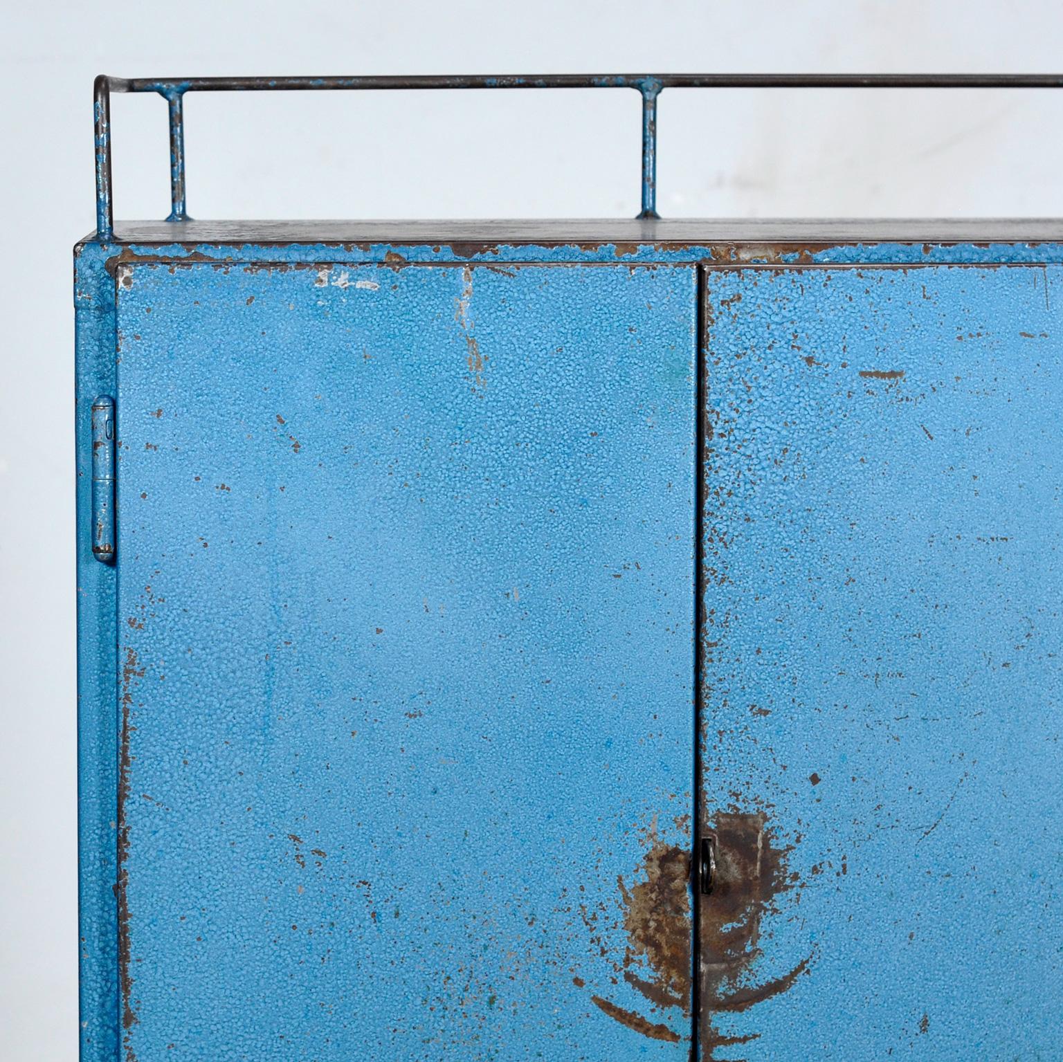 Industrial four-drawer cabinet from the 1970s For Sale 5