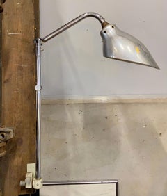 Lámpara de tornillo industrial francesa Art Decó "by Ki-é-klair" Model No. 210