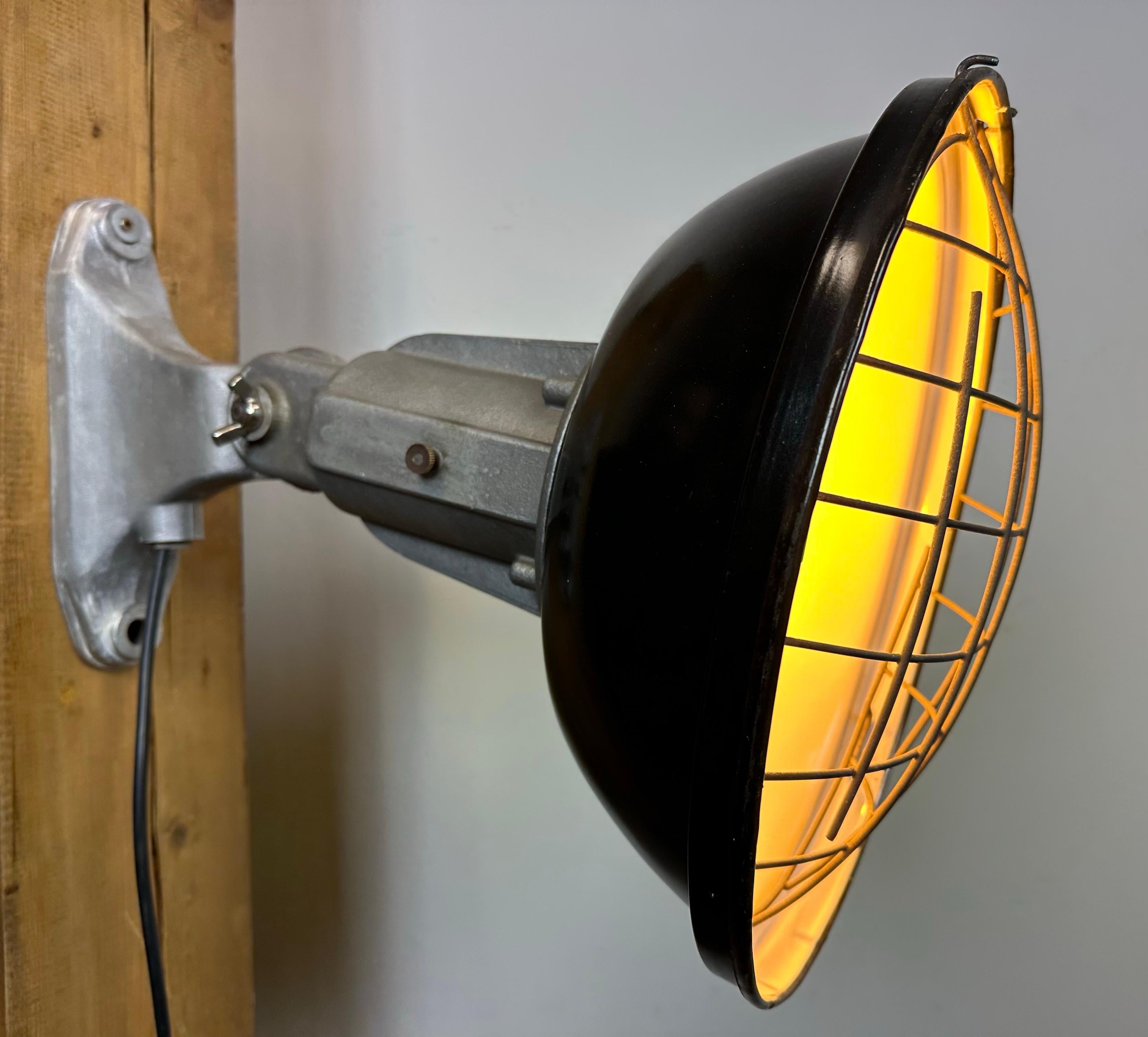 Industrial French Black Enamel Wall Lamp, 1960s For Sale 8