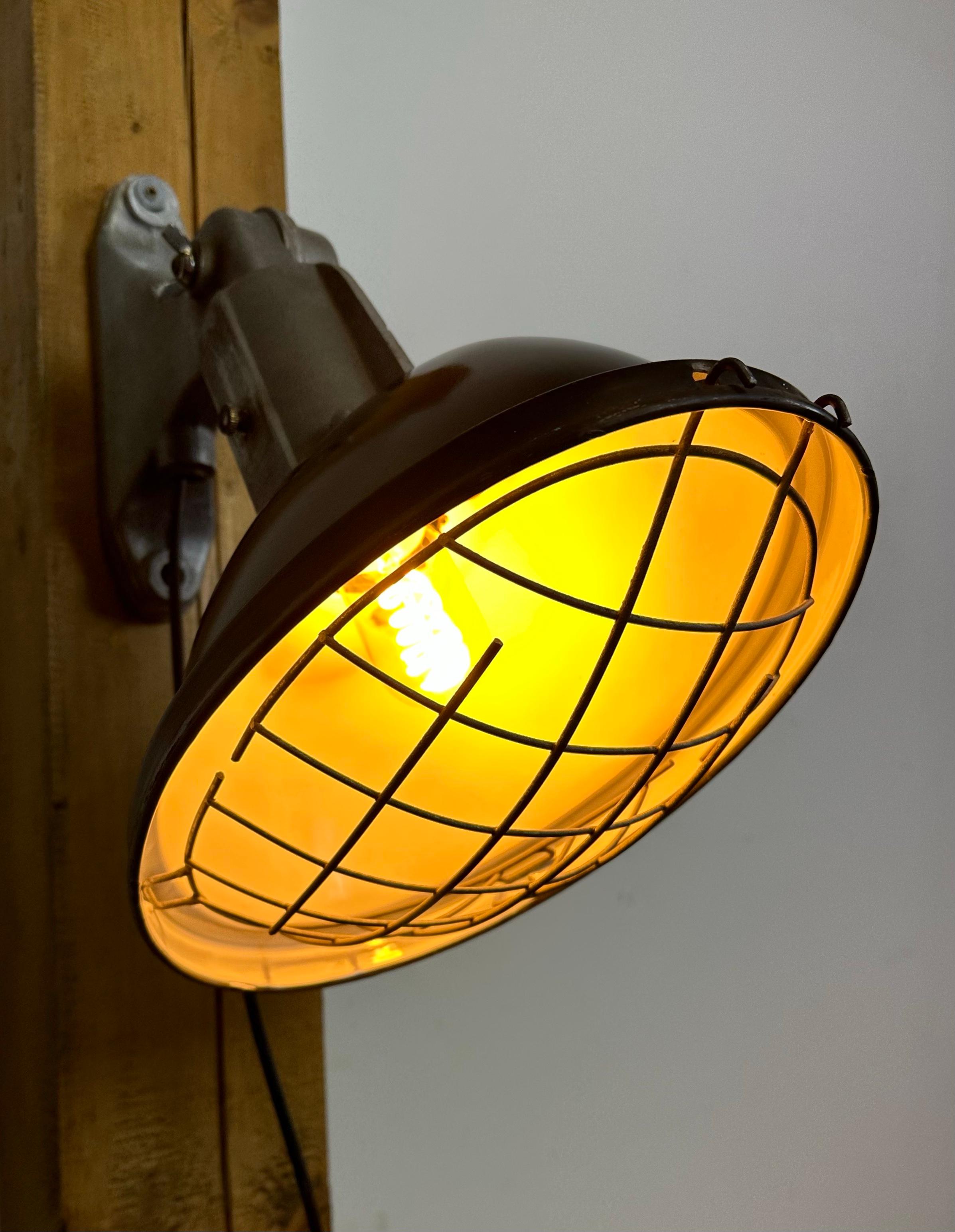 Industrial French Black Enamel Wall Lamp, 1960s For Sale 12