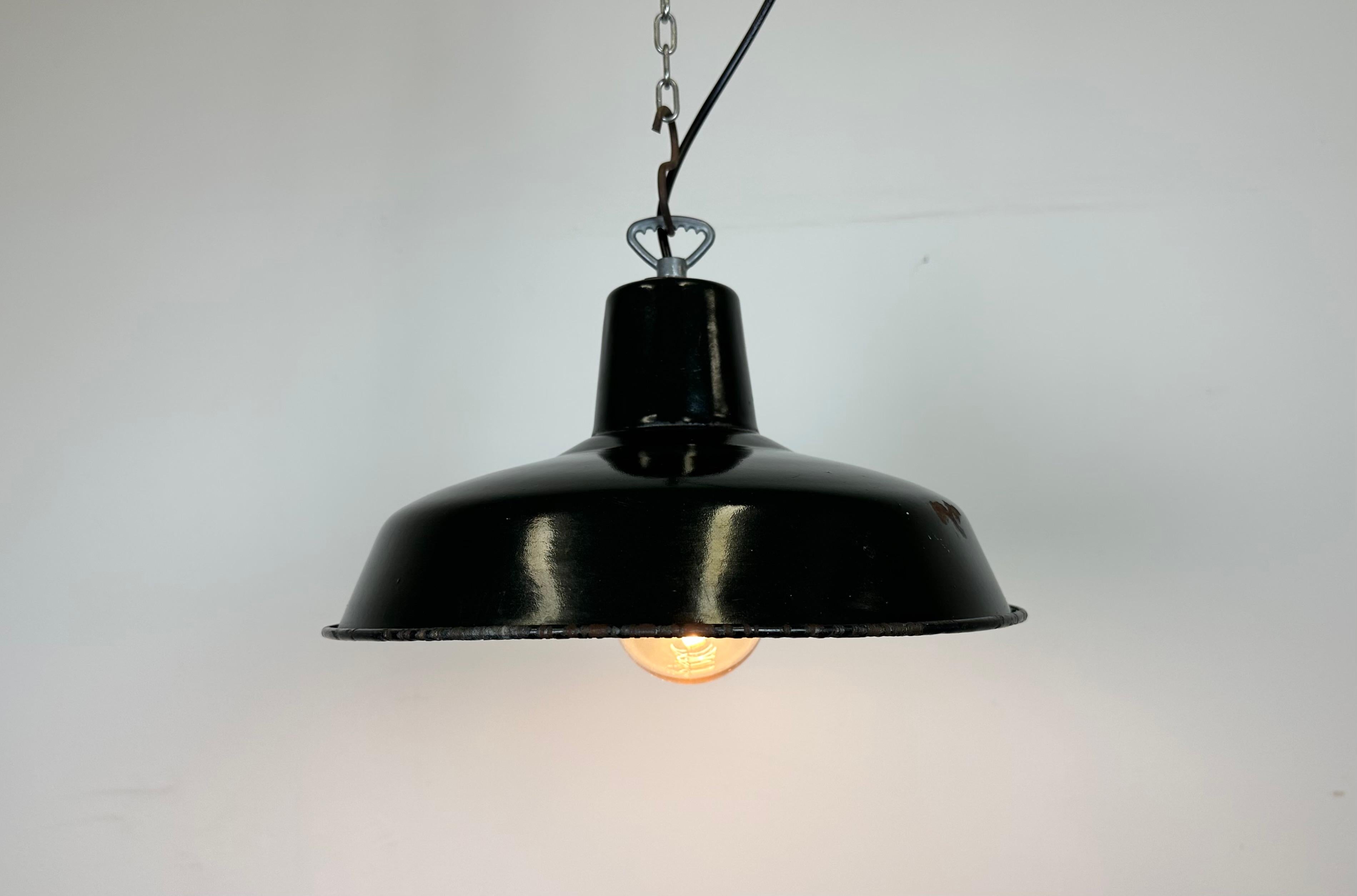 Industrial French Dark Green Enamel Factory Lamp, 1960s For Sale 5