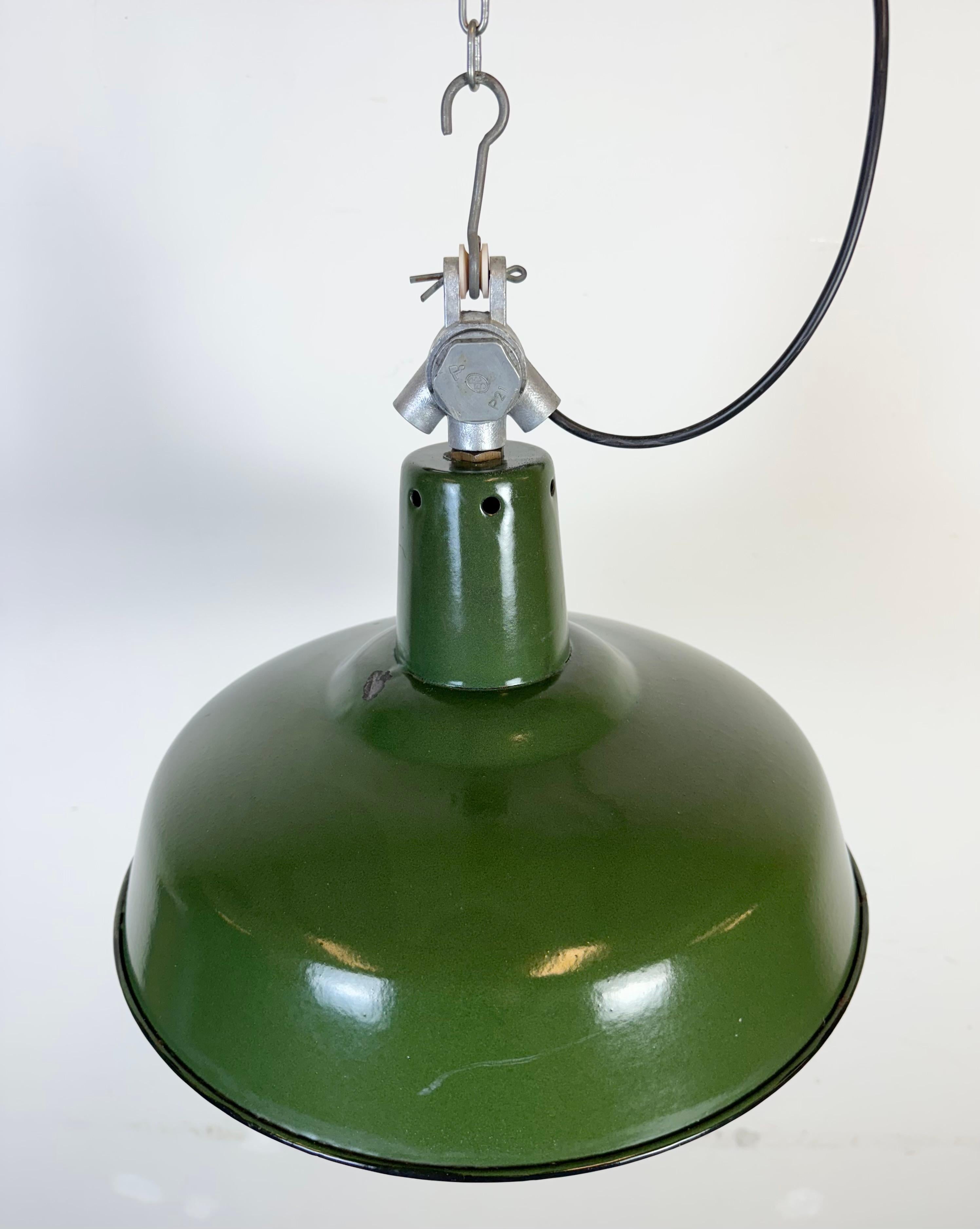 Lampada a sospensione industriale francese Greene & Greene Factory, anni '60 in vendita 3
