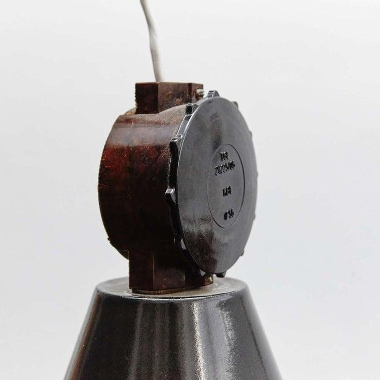 Metallo Lampada industriale francese, 1950 circa in vendita
