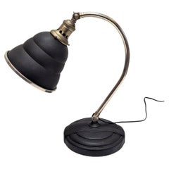 Lámpara de escritorio articulada GE Industrial