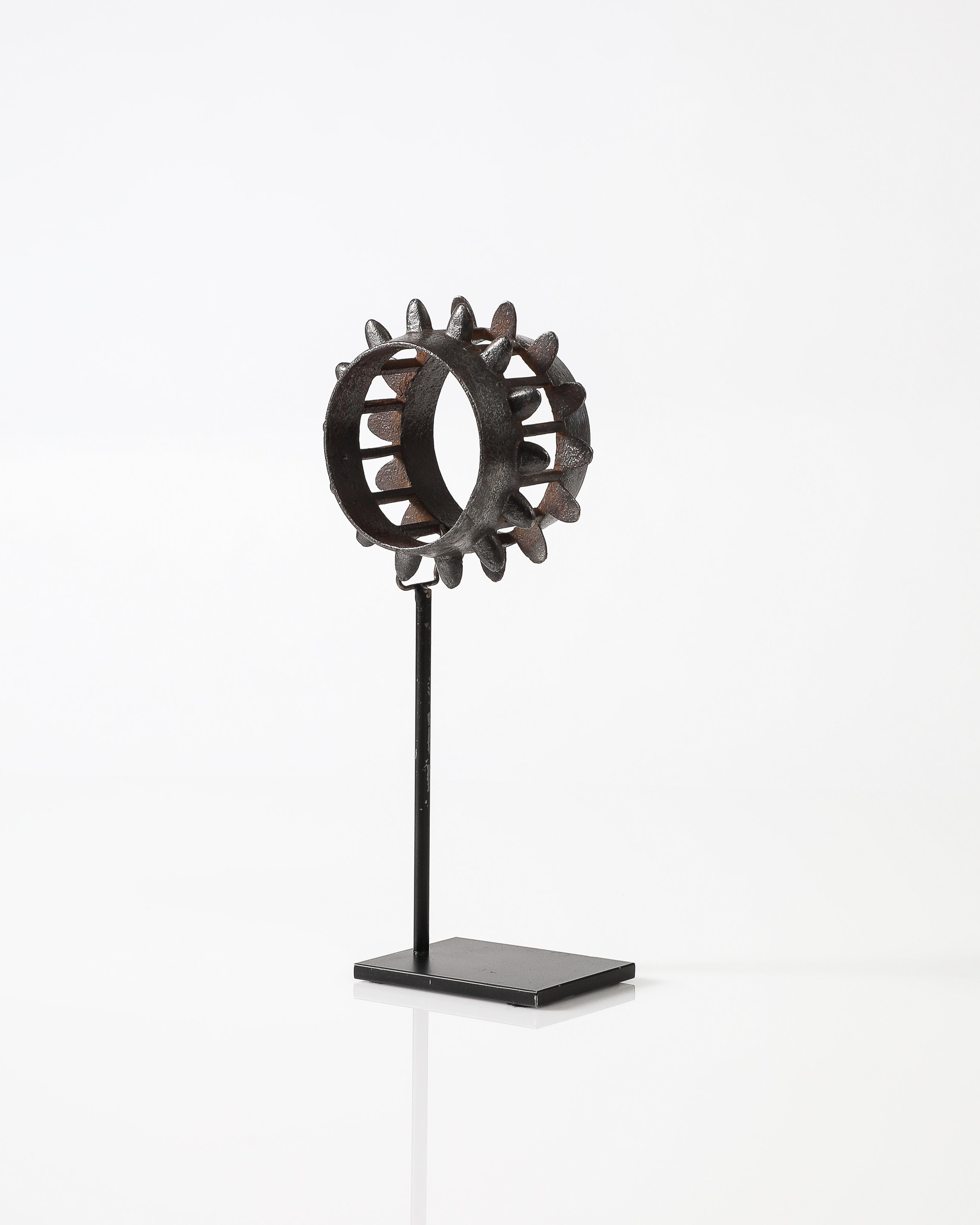 Ingranaggio industriale su supporto In condizioni ottime in vendita a New York City, NY