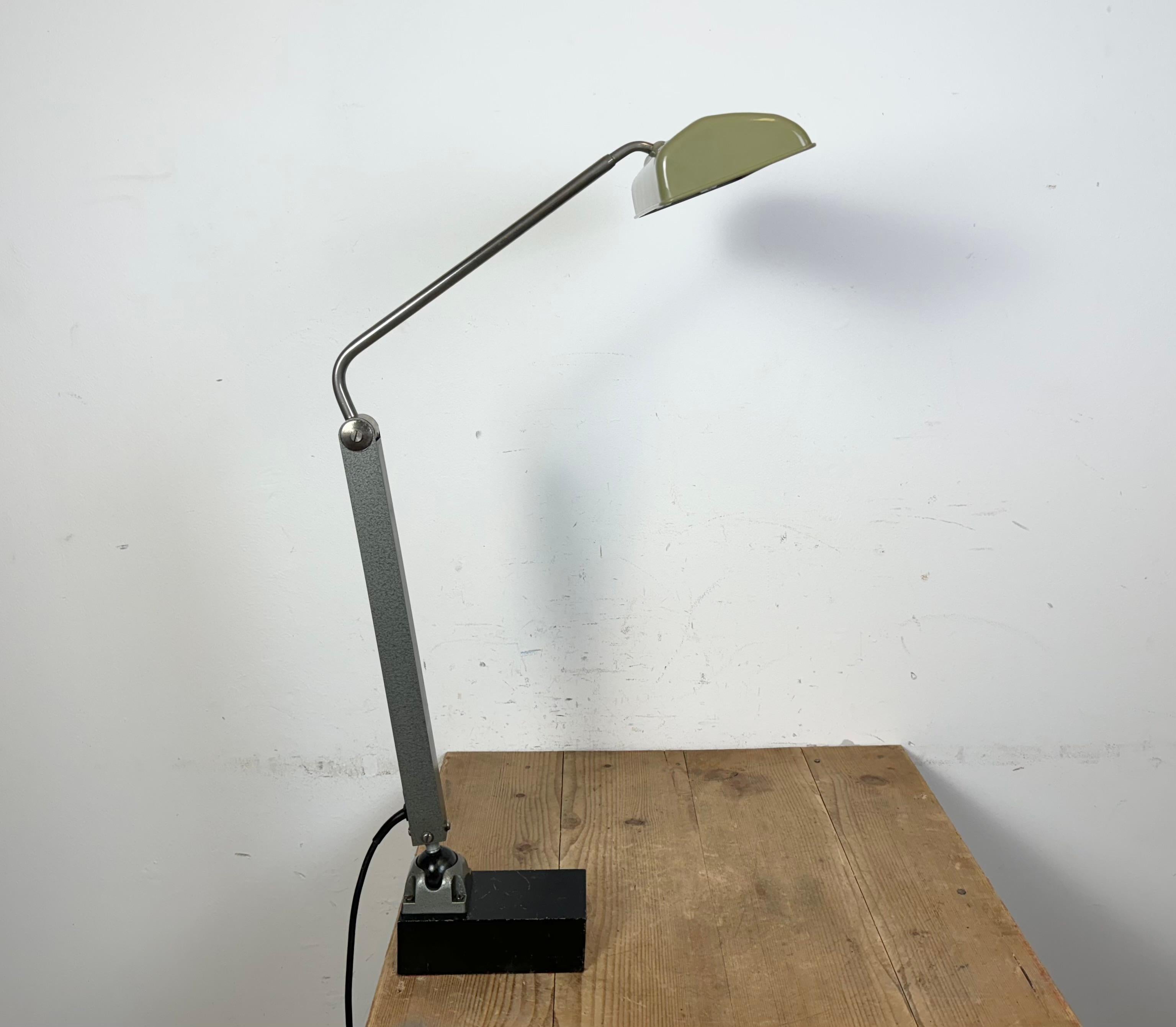 Industrial German Adjustable Flourescent Table Lamp Elwalux, 1960s For Sale 11