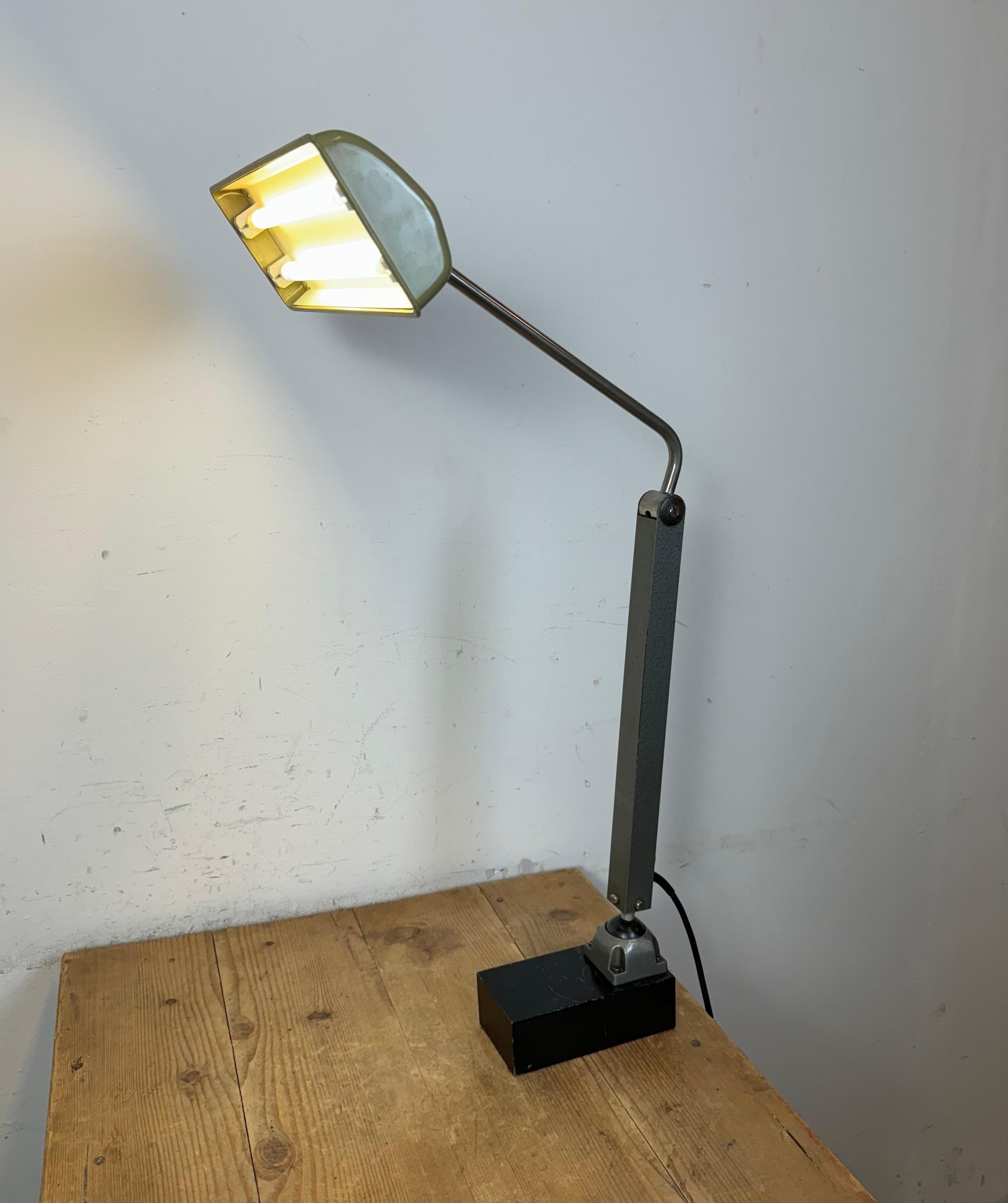 Industrial German Adjustable Flourescent Table Lamp Elwalux, 1960s For Sale 13