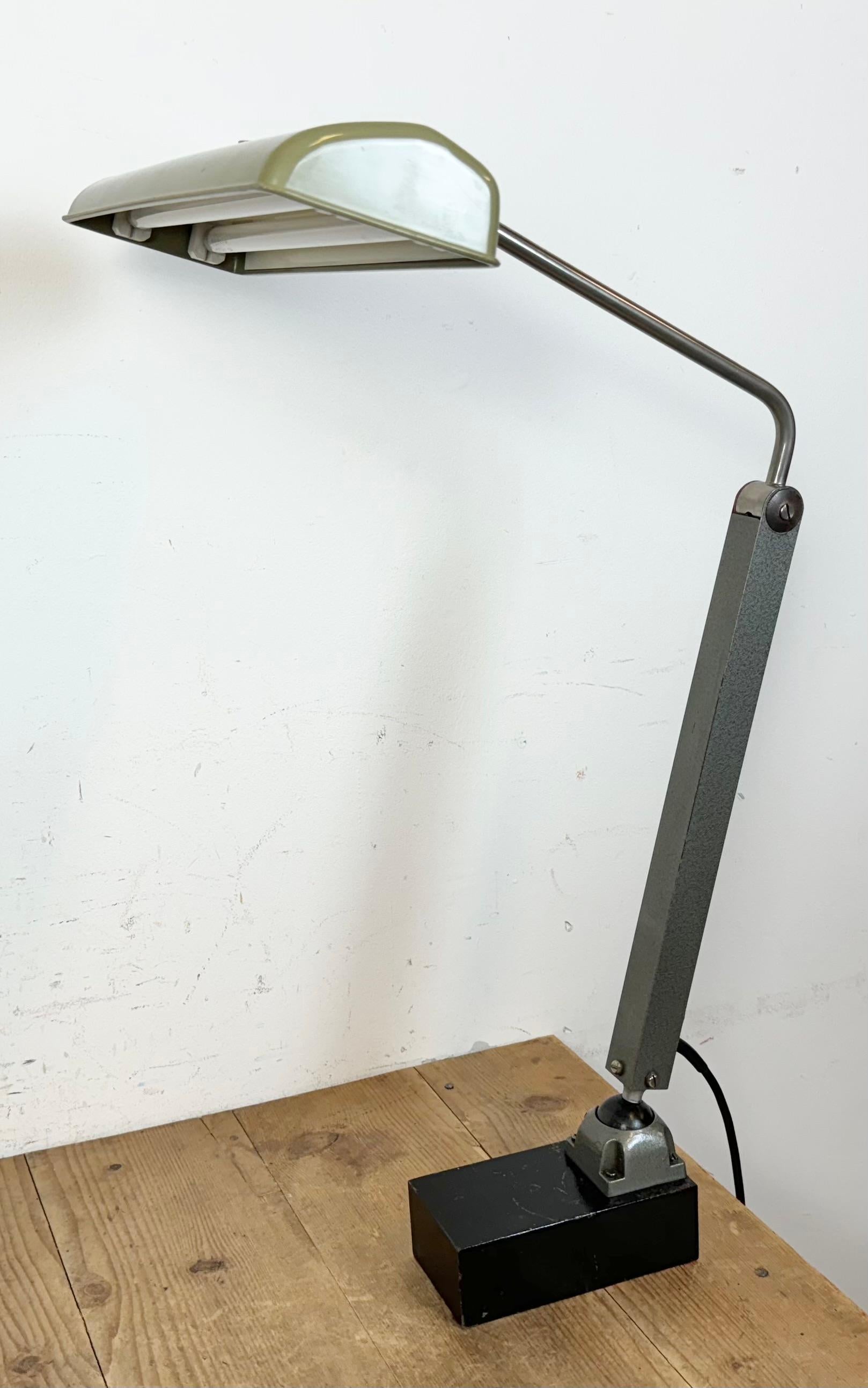 Industrial German Adjustable Flourescent Table Lamp Elwalux, 1960s In Good Condition For Sale In Kojetice, CZ