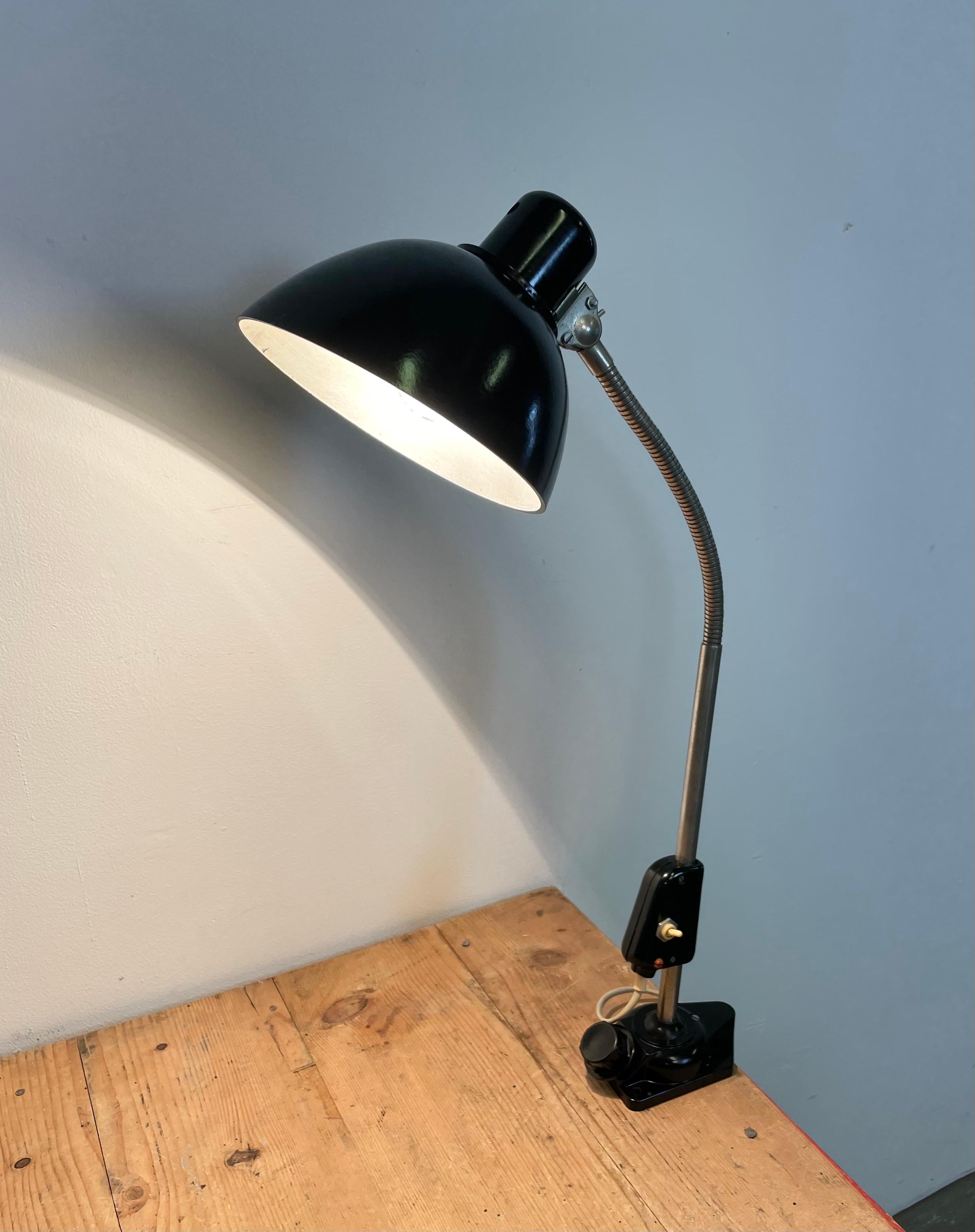 Industrielle deutsche Werkstatt-Tischlampe von Reif Dresden, 1950er Jahre im Angebot 11